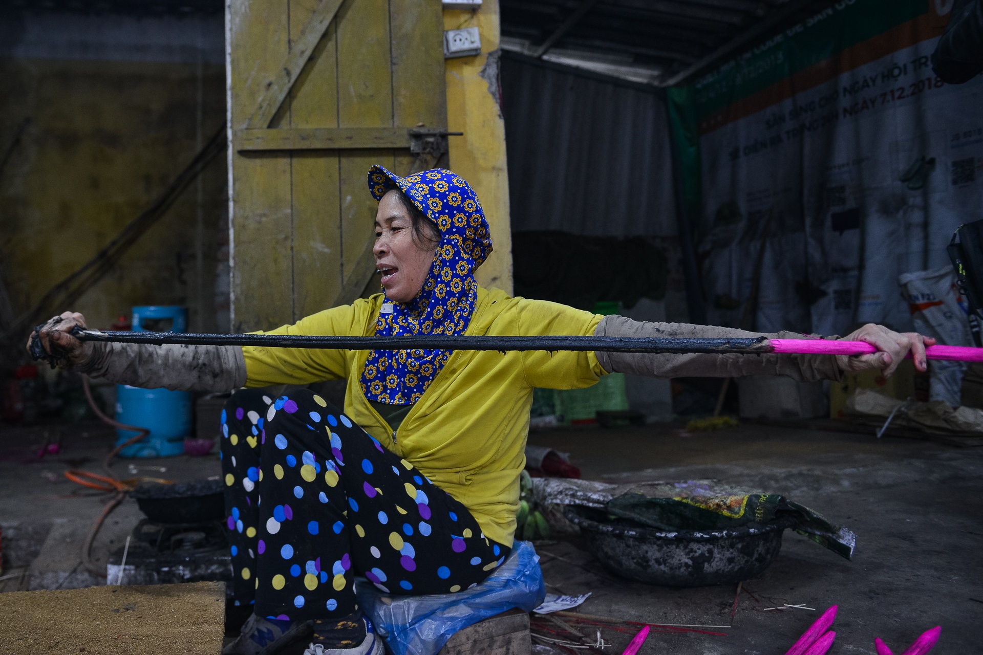 Lang lam nhang khong lo phuc vu Tet hinh anh