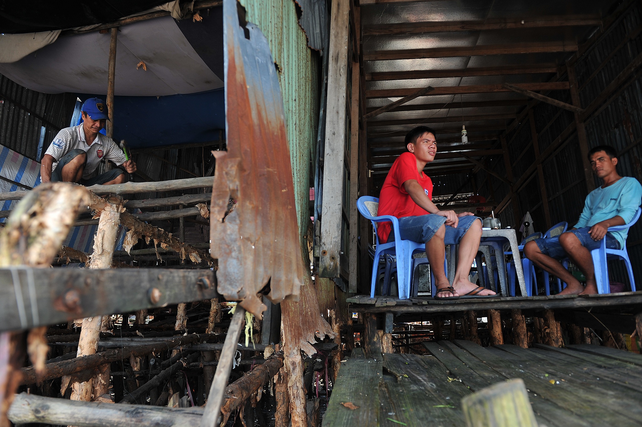 Song bien danh sat lo Dat Mui Ca Mau anh 26