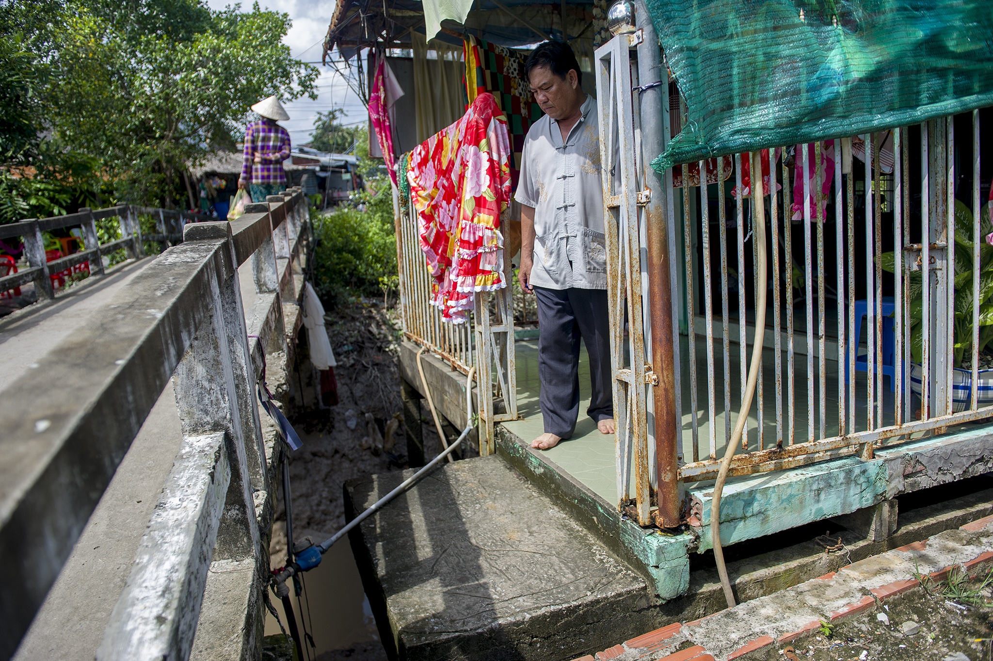 Song bien danh sat lo Dat Mui Ca Mau anh 25