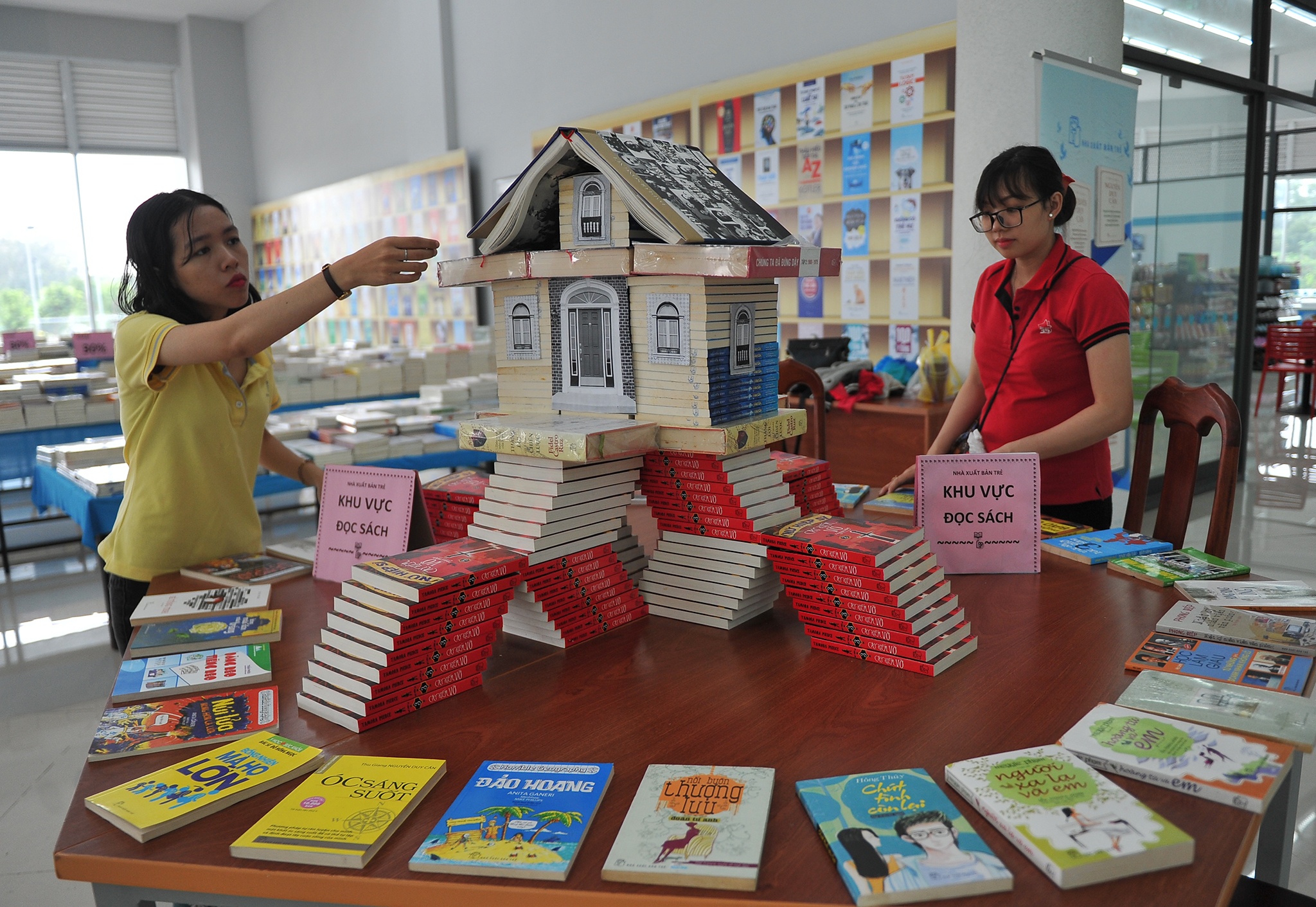 Nha van hoa sinh vien TP.HCM anh 4