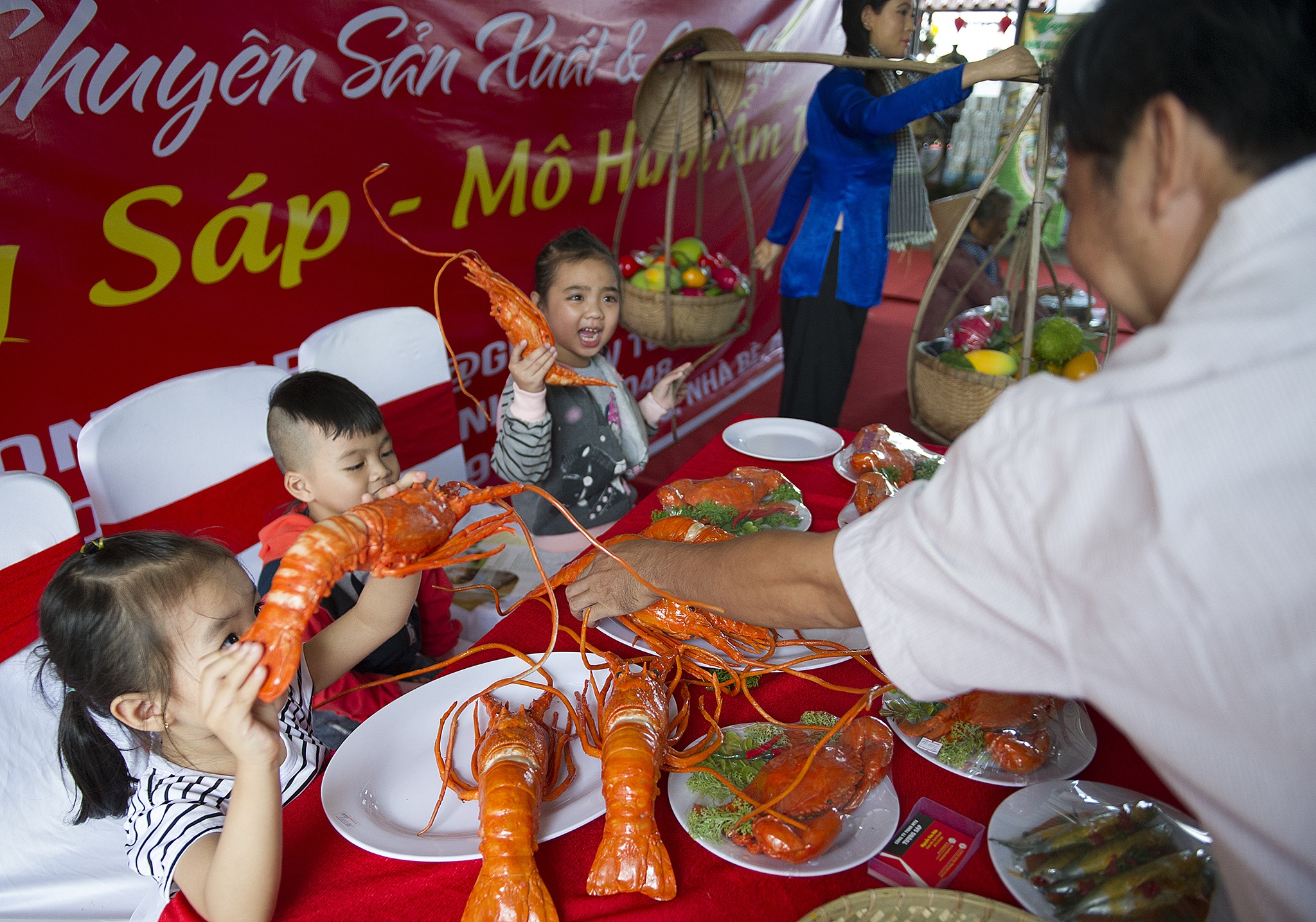 Nhieu nguoi mien Tay anh 3