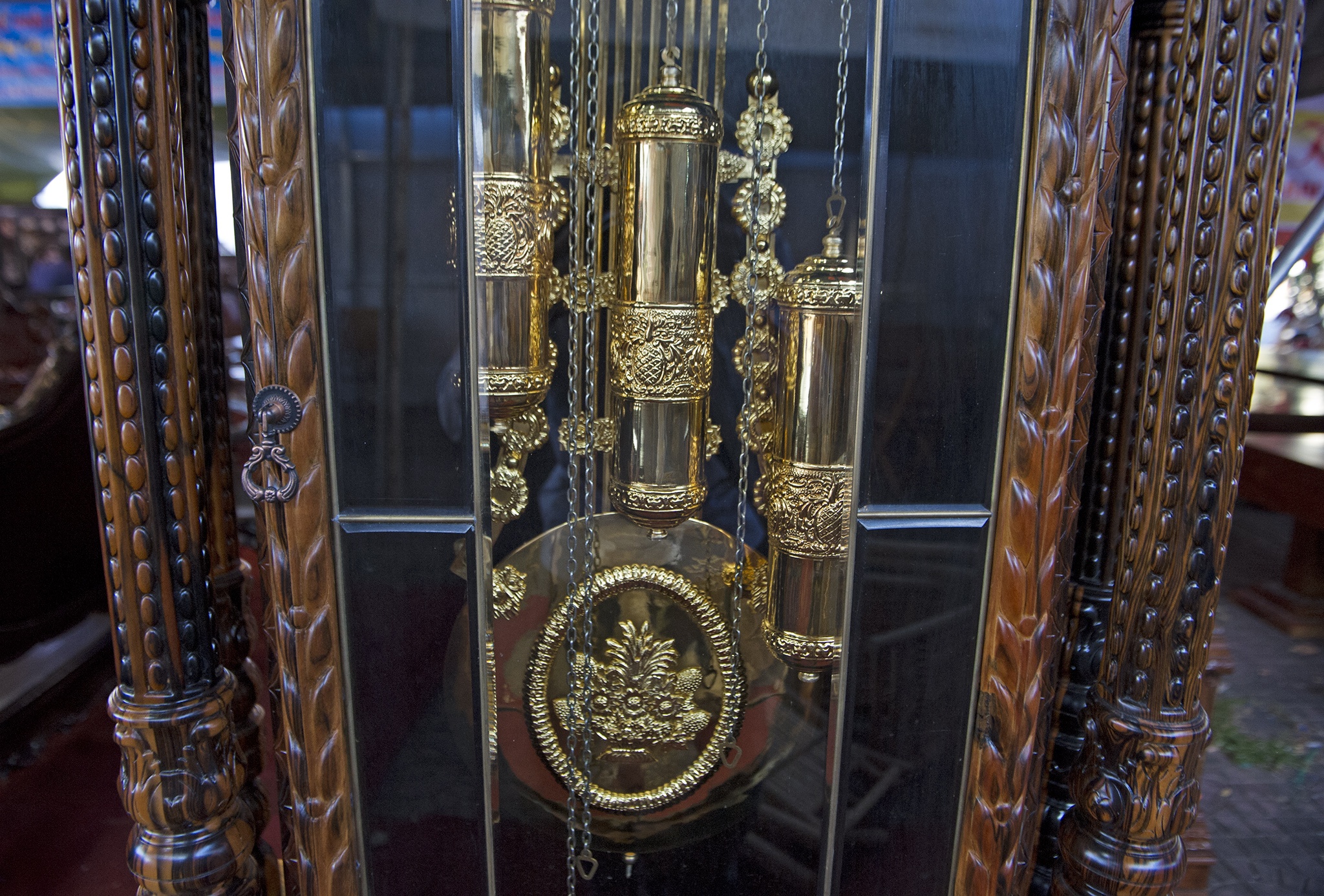 Nhung chiec dong ho go tri gia hang tram trieu anh 4