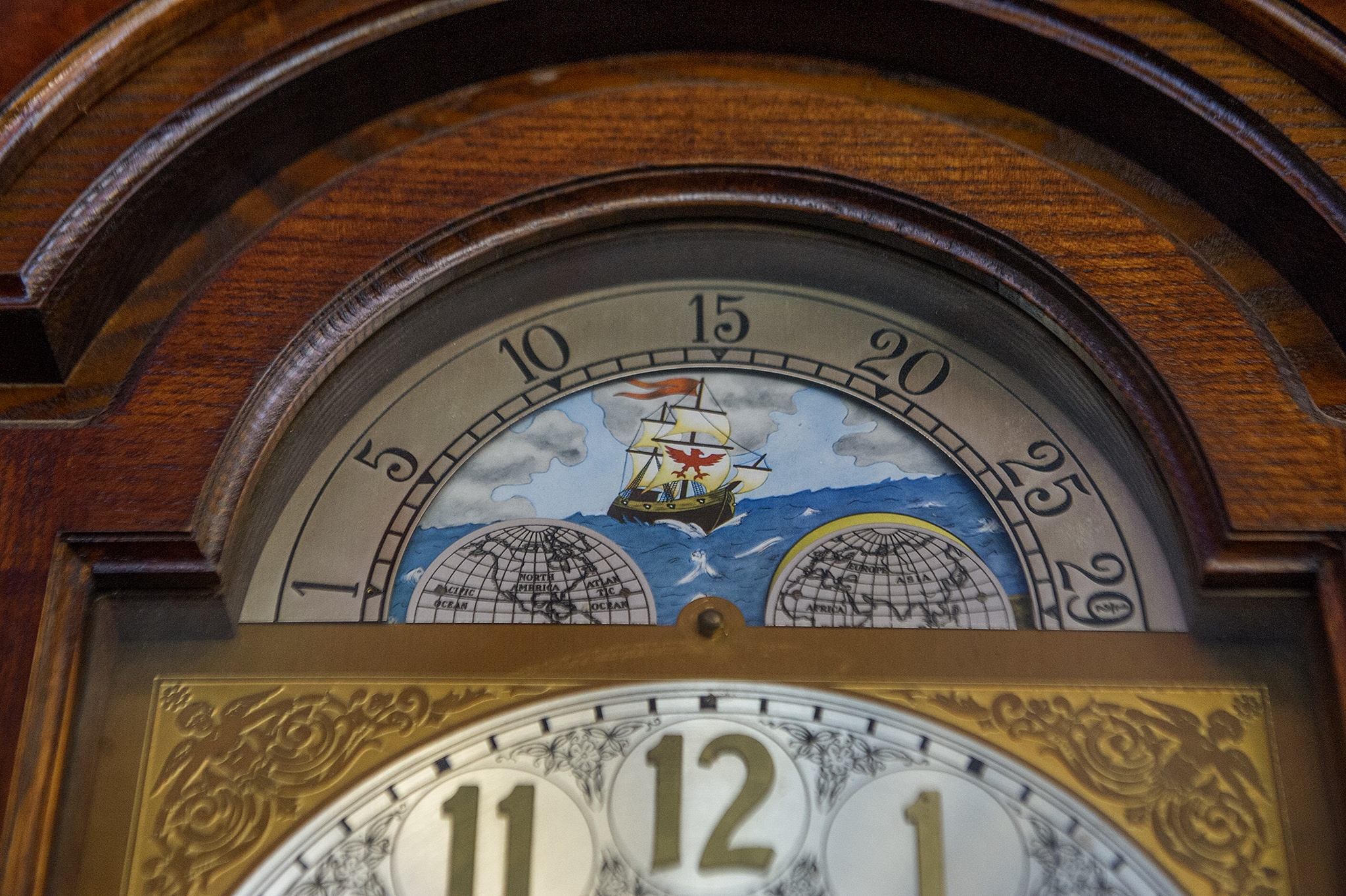 Nhung chiec dong ho go tri gia hang tram trieu anh 3