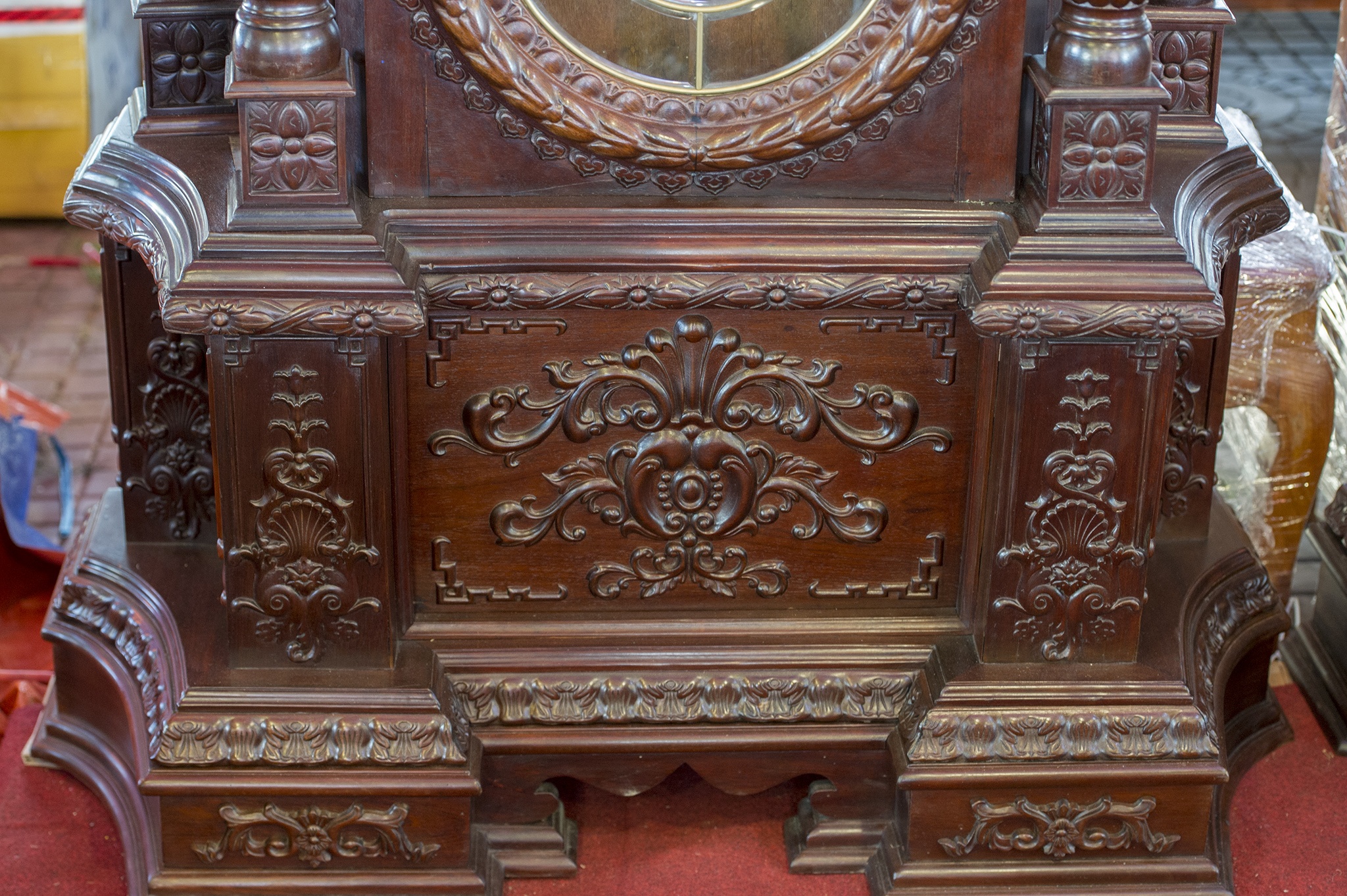 Nhung chiec dong ho go tri gia hang tram trieu anh 11