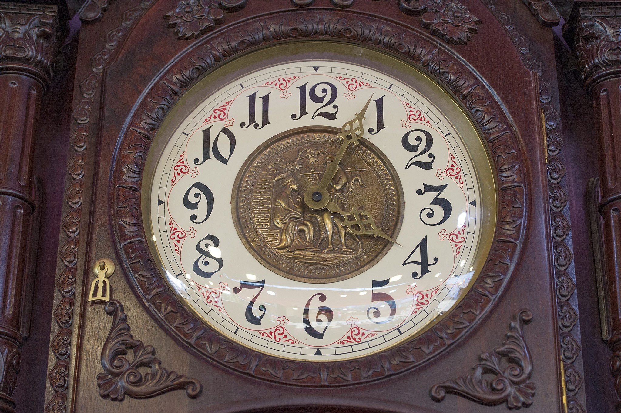 Nhung chiec dong ho go tri gia hang tram trieu anh 2