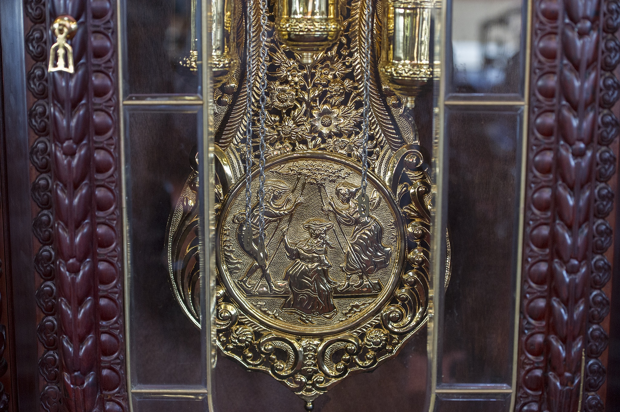 Nhung chiec dong ho go tri gia hang tram trieu anh 12