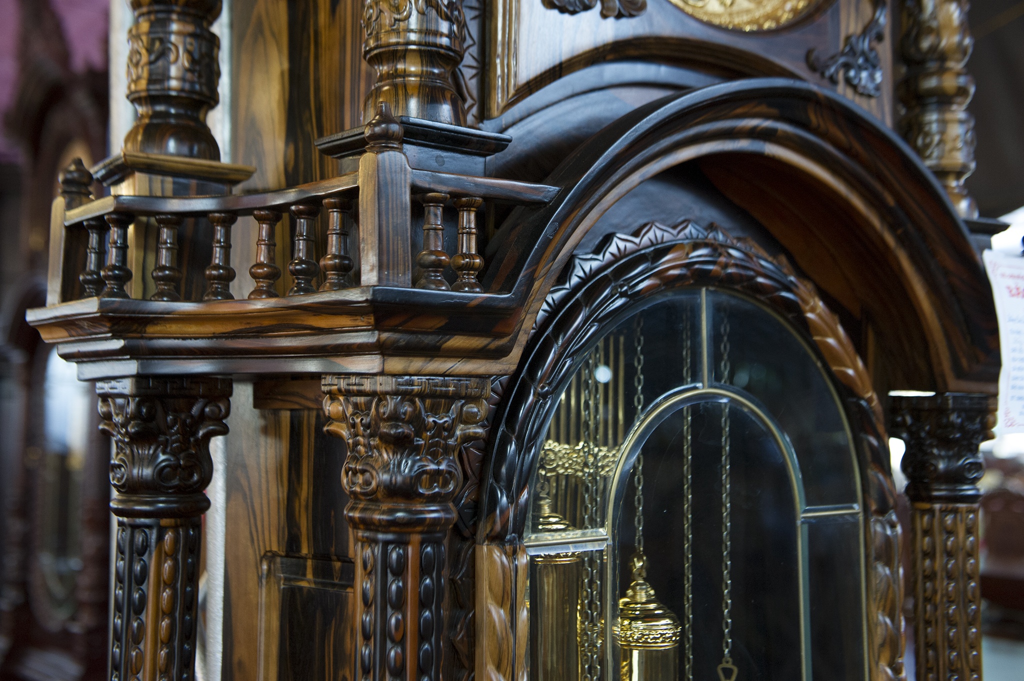 Nhung chiec dong ho go tri gia hang tram trieu anh 6