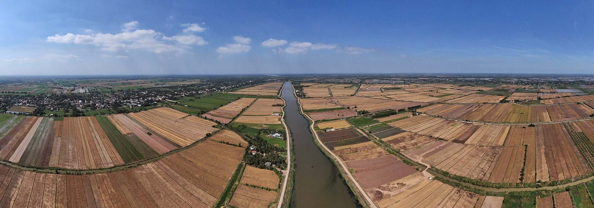 Ho nuoc ngot lon nhat mien Tay giup dan ung pho han man anh 11