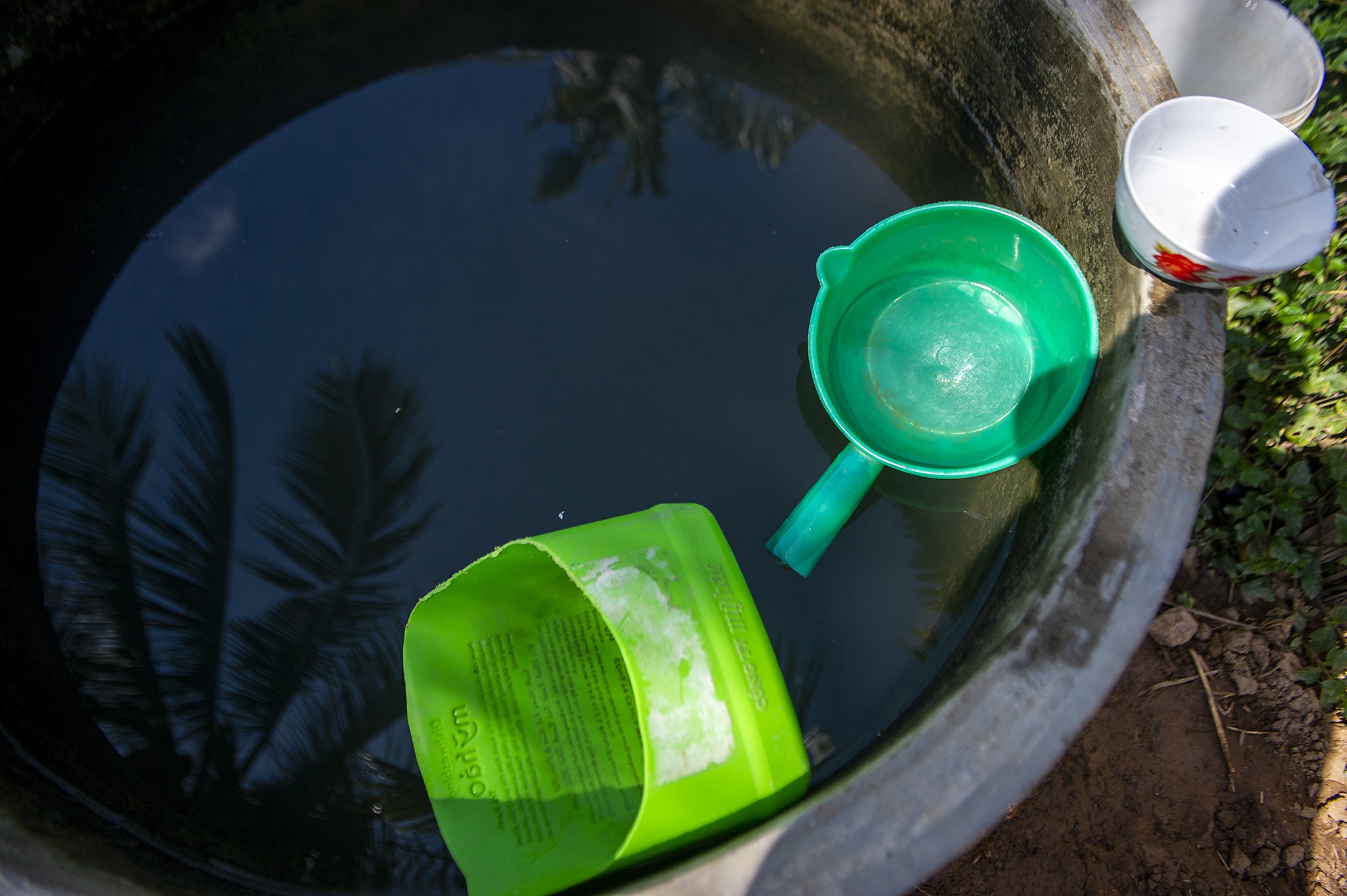 Ho nuoc ngot lon nhat mien Tay giup dan ung pho han man anh 8