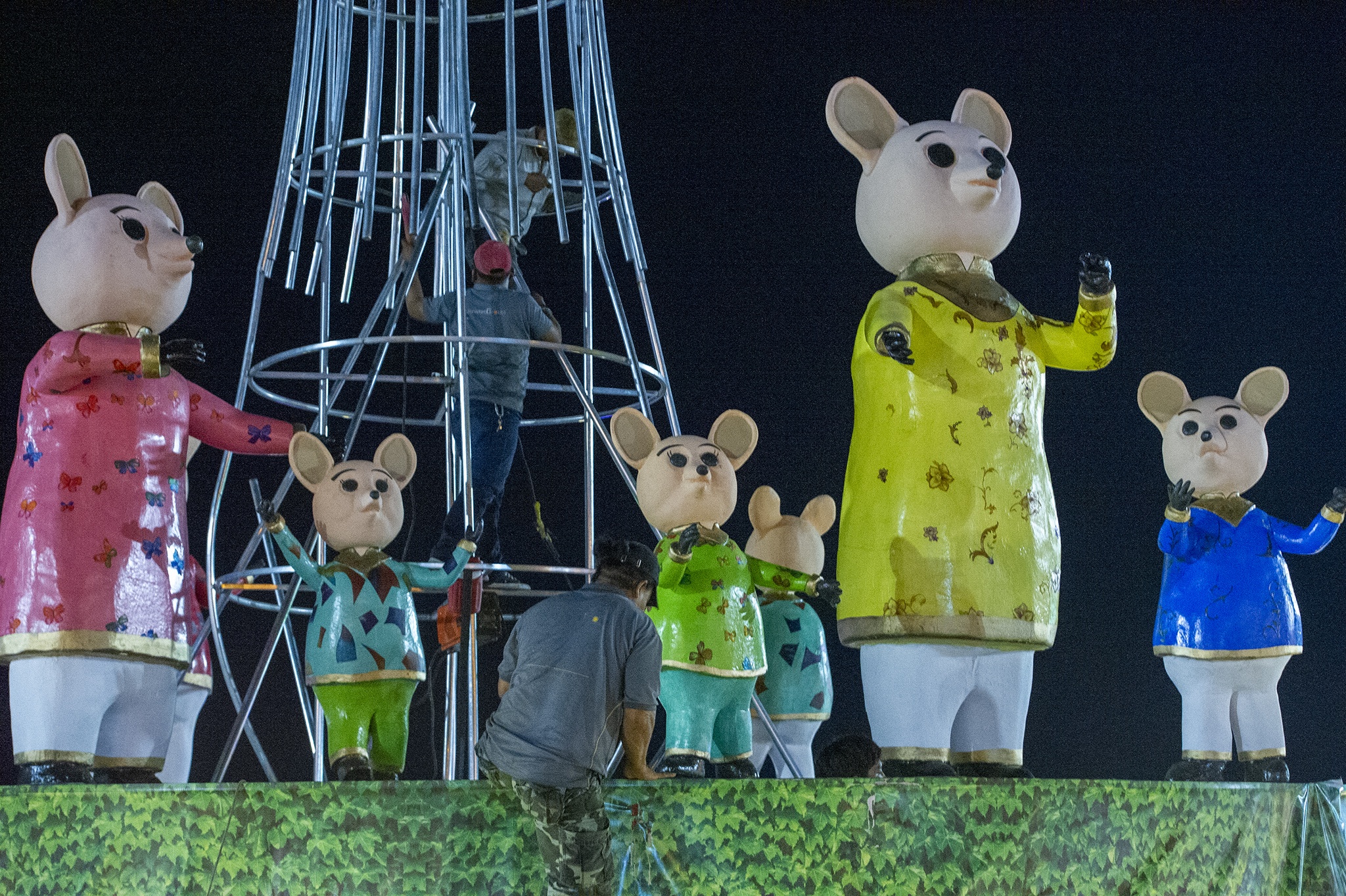 Tuong gia dinh chuot khong lo thu hut du khach mien Tay anh 5