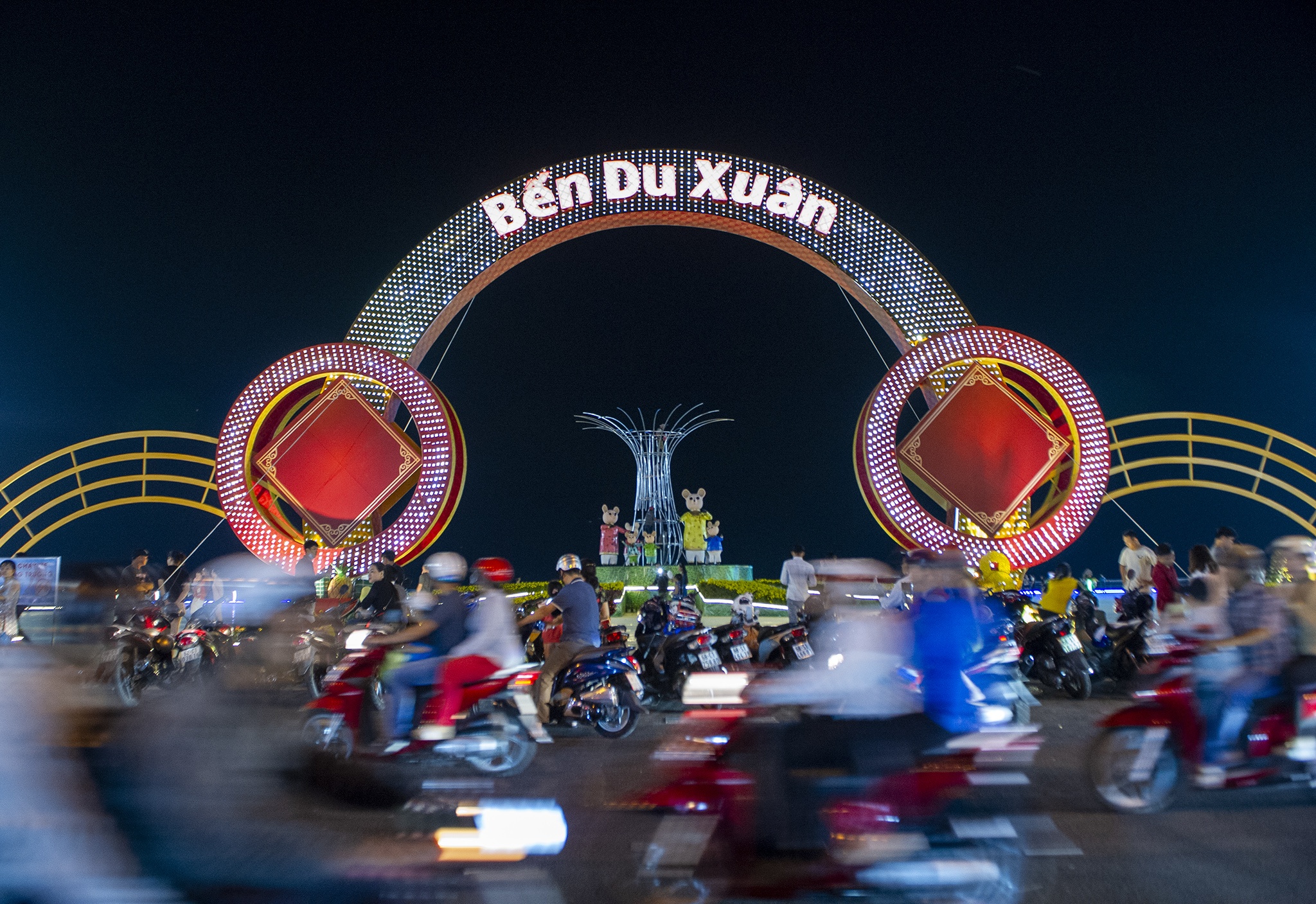 Tuong gia dinh chuot khong lo thu hut du khach mien Tay anh 9