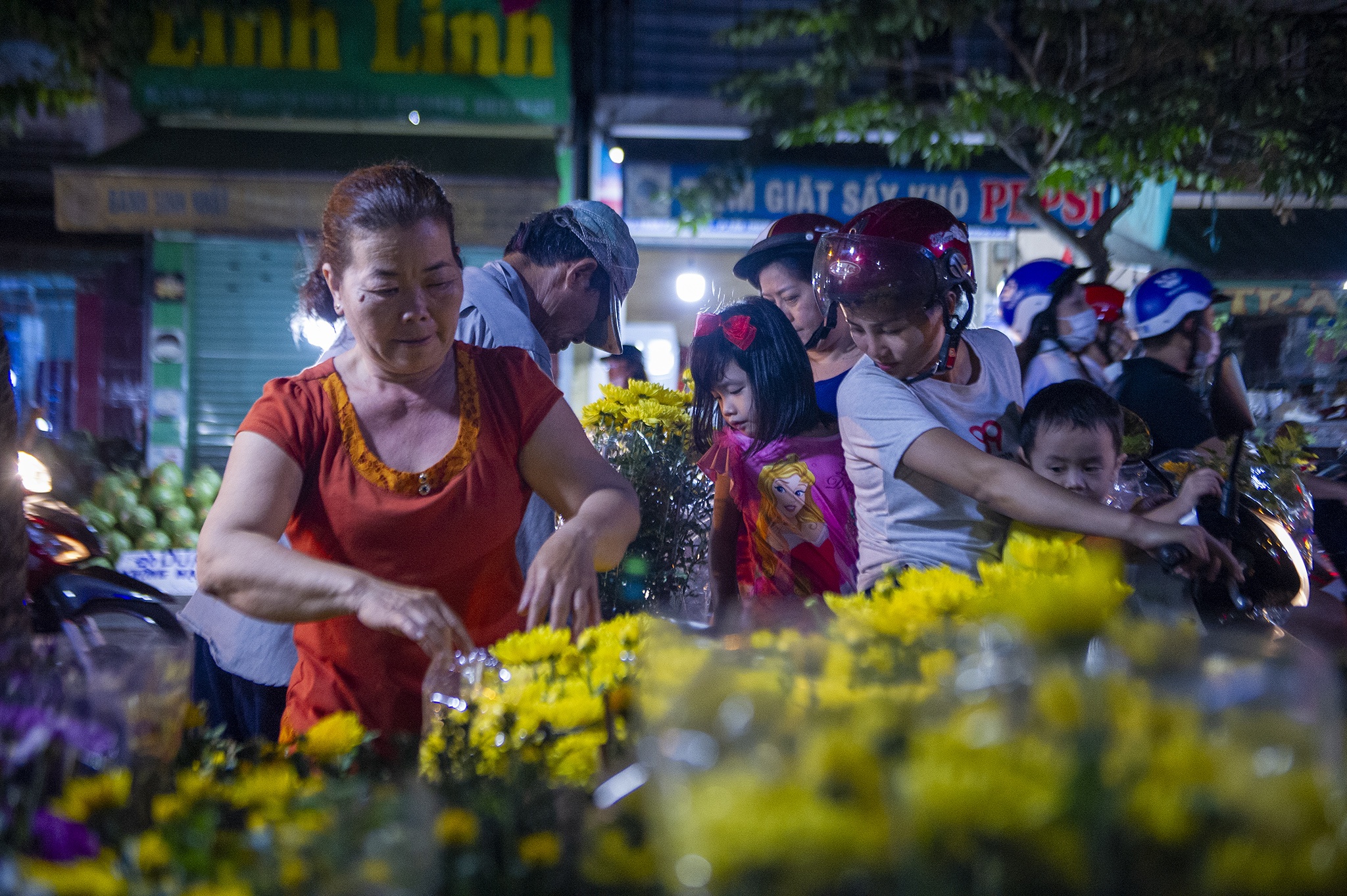 Nông dân trồng hoa miền Tây ảnh 27 Nong dan trong hoa mien Tay anh 27