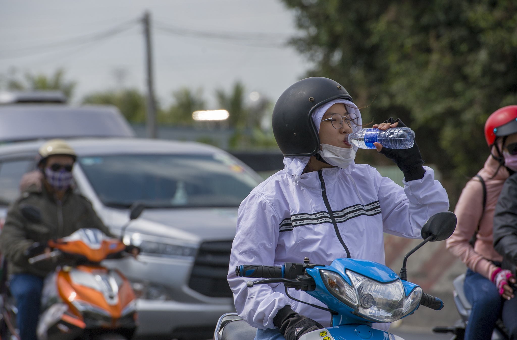 Nguoi lao dong mien Tay anh 9