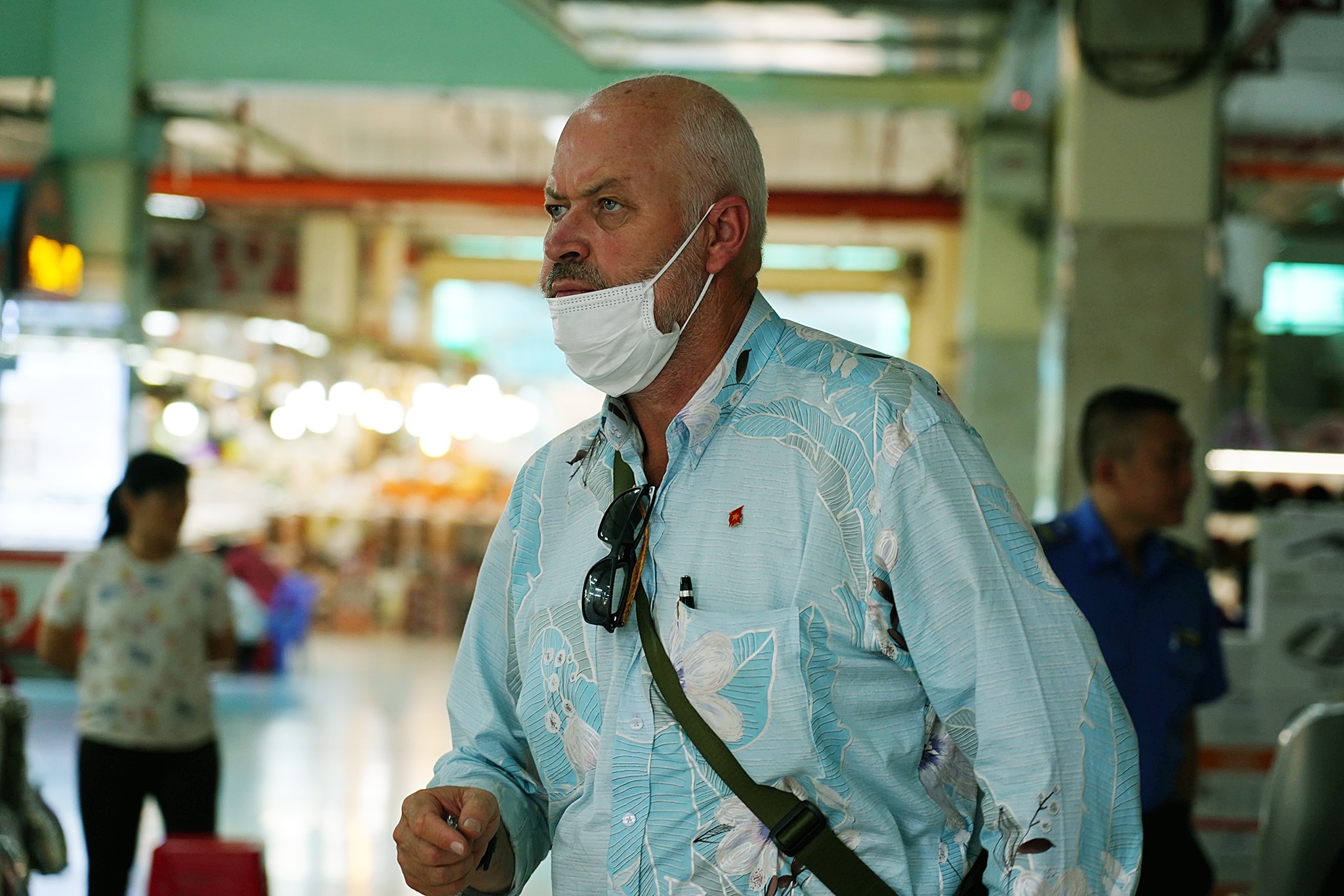 Cho An Dong giam 80% khach mua,  cho TP.HCM vang ve vi corona anh 7