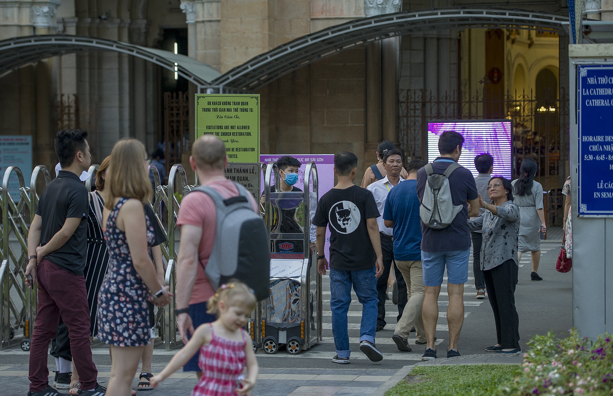 Can canh nha tho Duc Ba,  trung thu nha tho Duc Ba anh 10