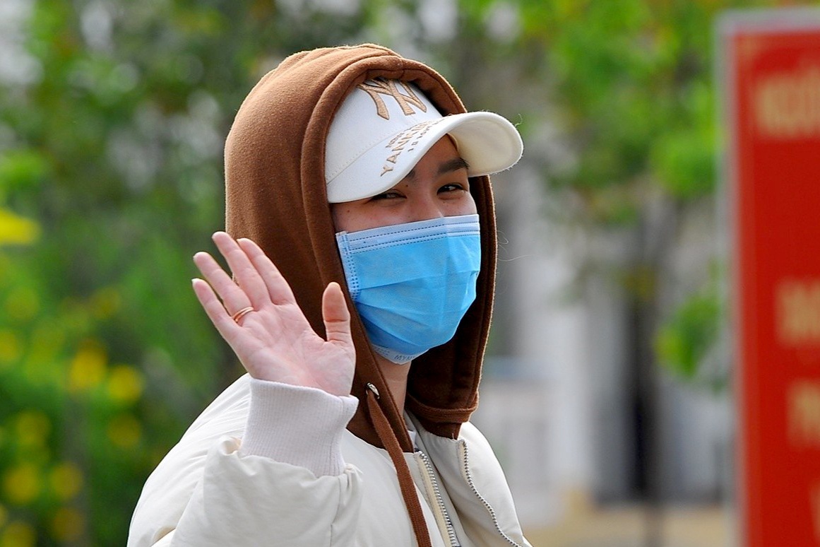 Ben trong khu cach ly 303 nguoi ve tu vung dich Han Quoc hinh anh