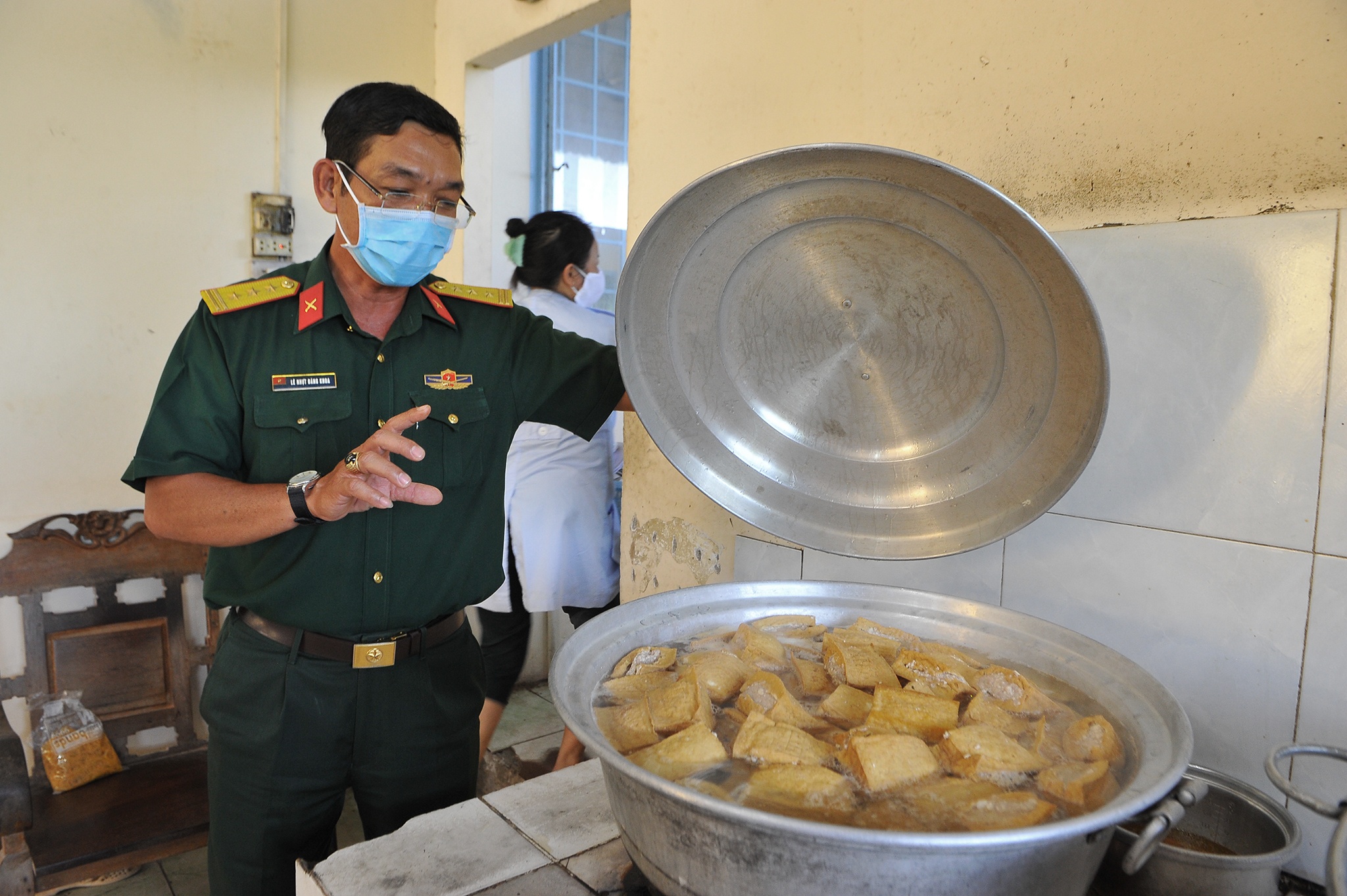 Can canh noi cach ly 303 nguoi tu Han Quoc ve Can Tho,  Truong quan su TP Can Tho cach ly 303 nguoi anh 8