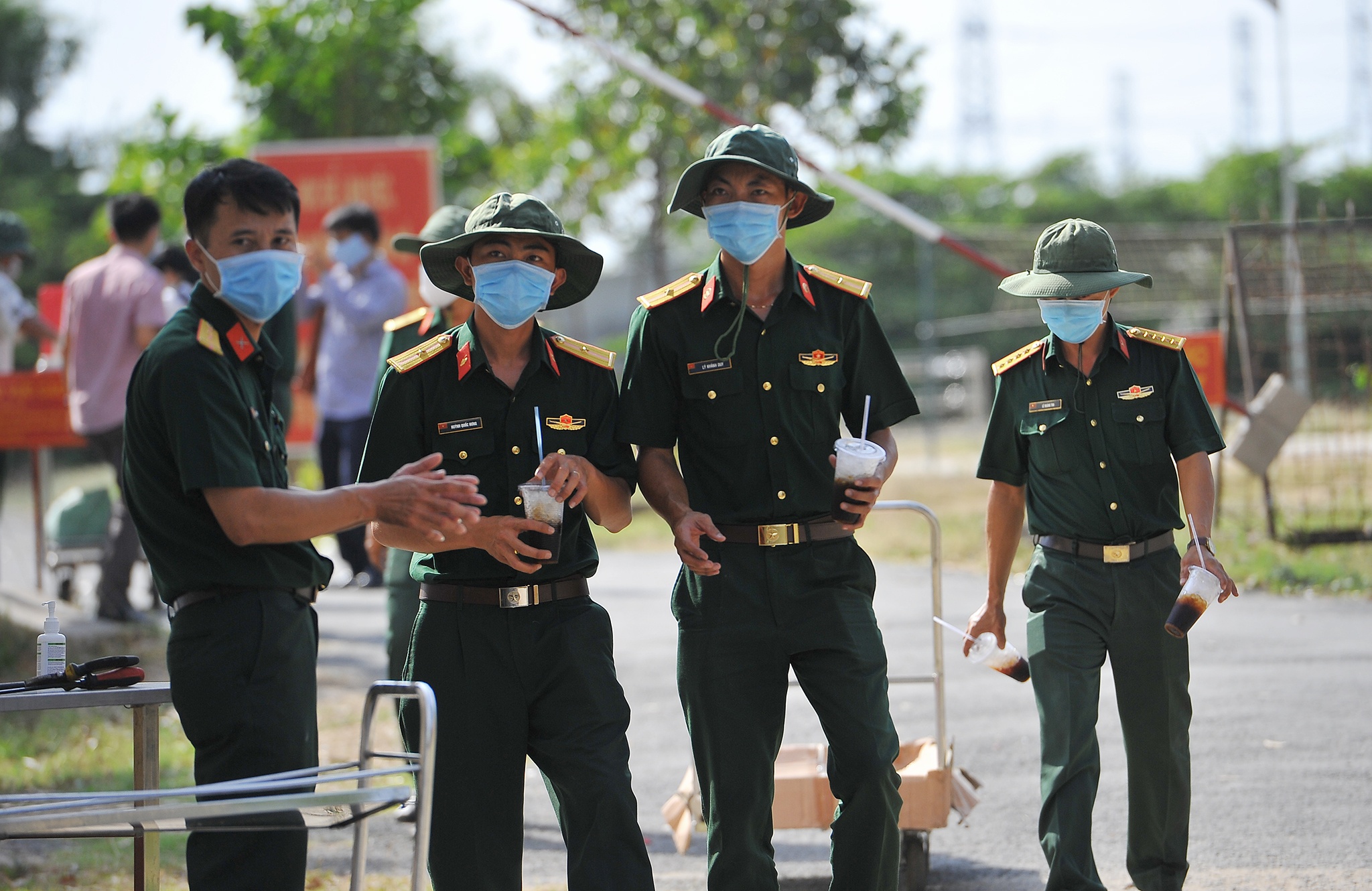 Can canh noi cach ly 303 nguoi tu Han Quoc ve Can Tho,  Truong quan su TP Can Tho cach ly 303 nguoi anh 6