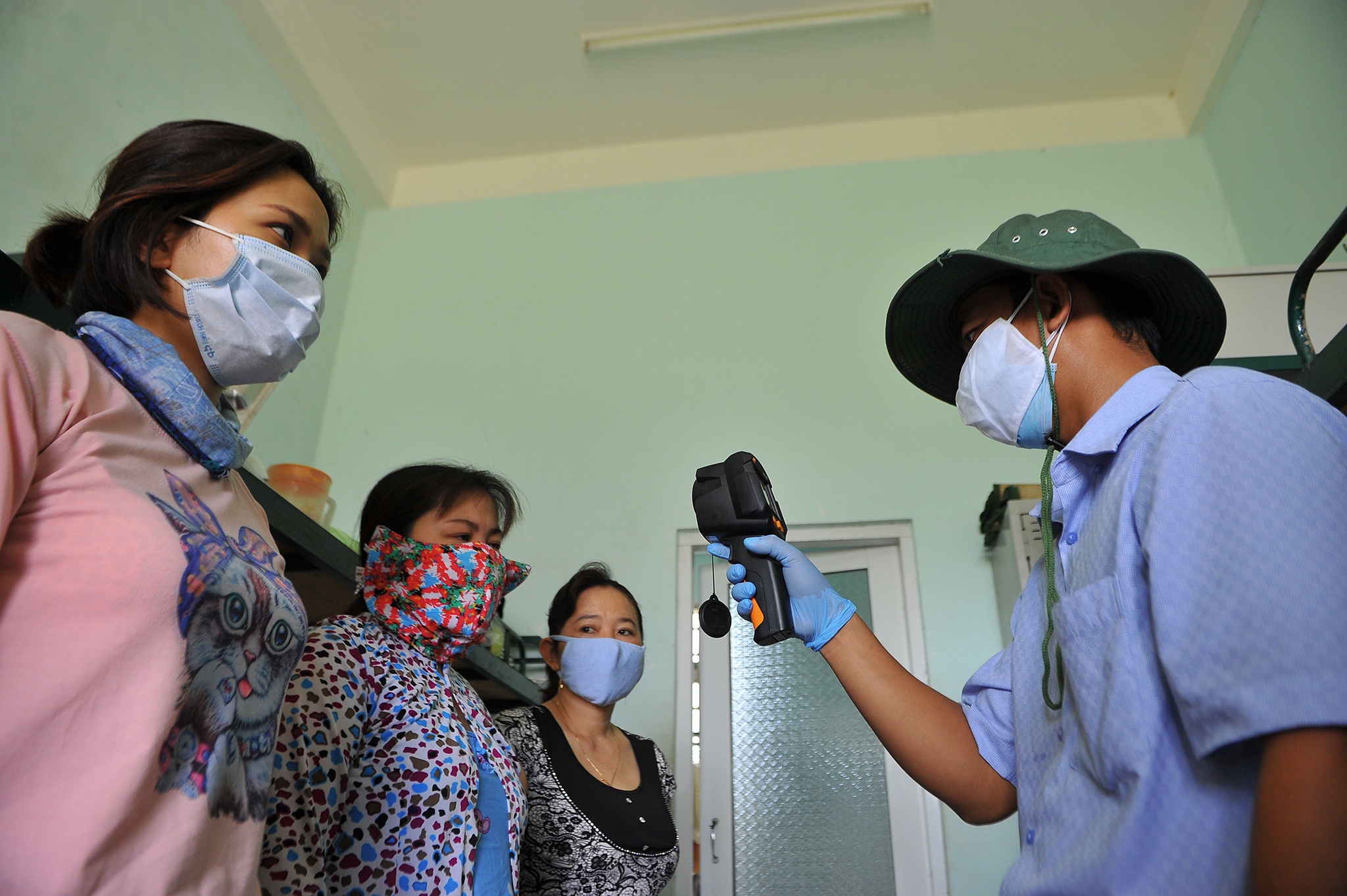 Can canh noi cach ly 303 nguoi tu Han Quoc ve Can Tho,  Truong quan su TP Can Tho cach ly 303 nguoi anh 9