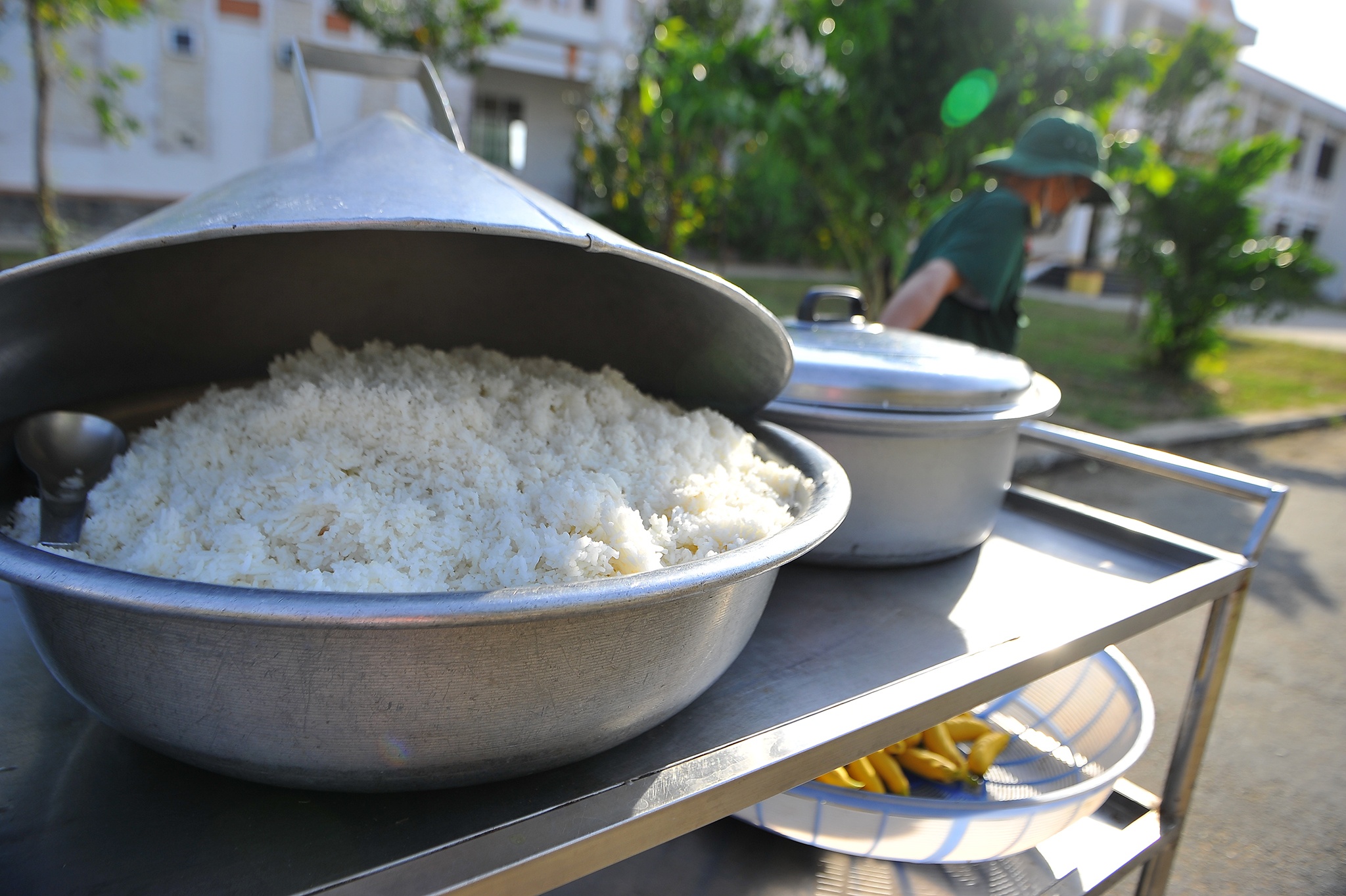 Can canh noi cach ly 303 nguoi tu Han Quoc ve Can Tho,  Truong quan su TP Can Tho cach ly 303 nguoi anh 10