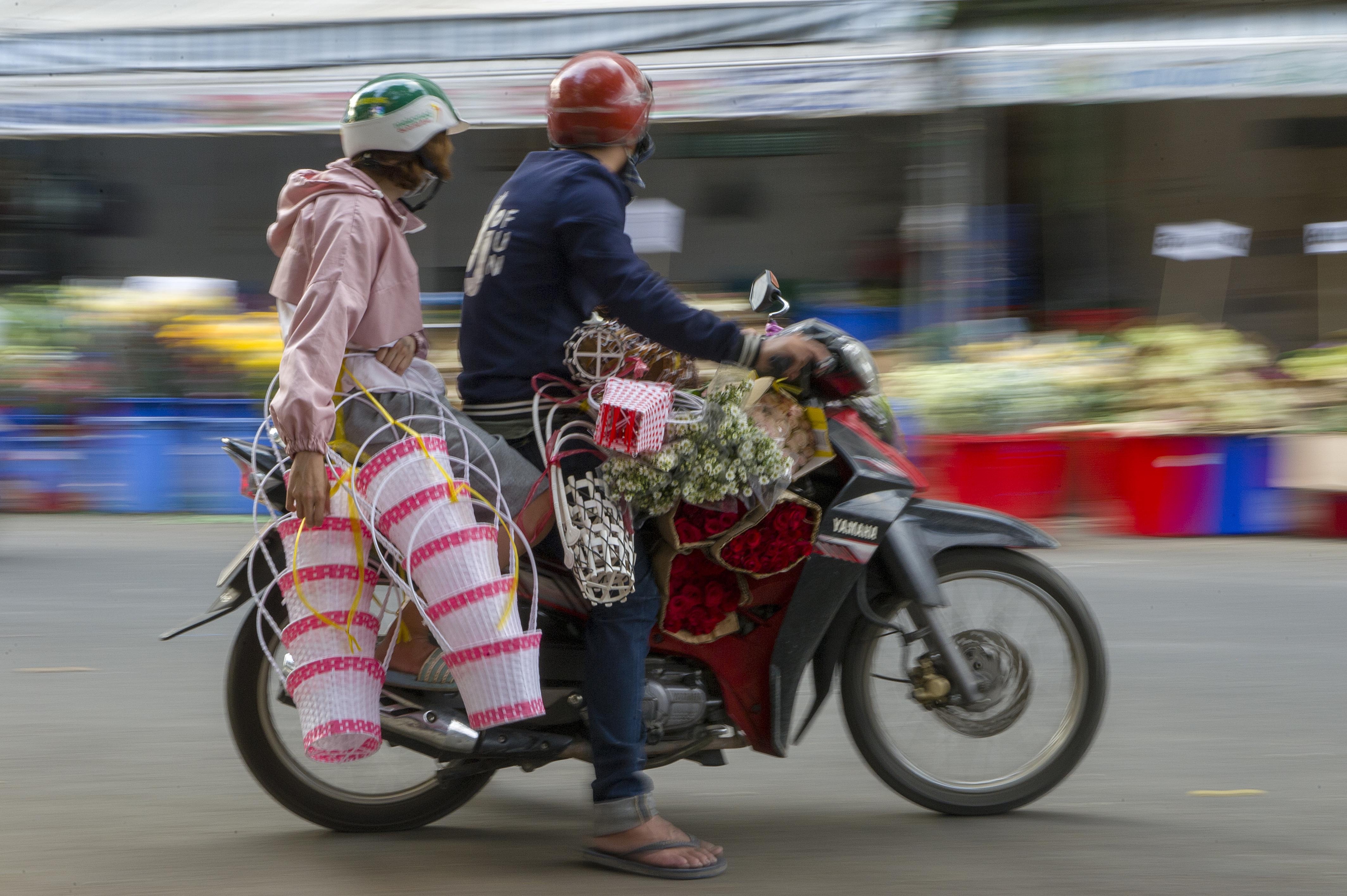cho hoa TP.HCM vang nguoi mua du gia giam manh anh 10