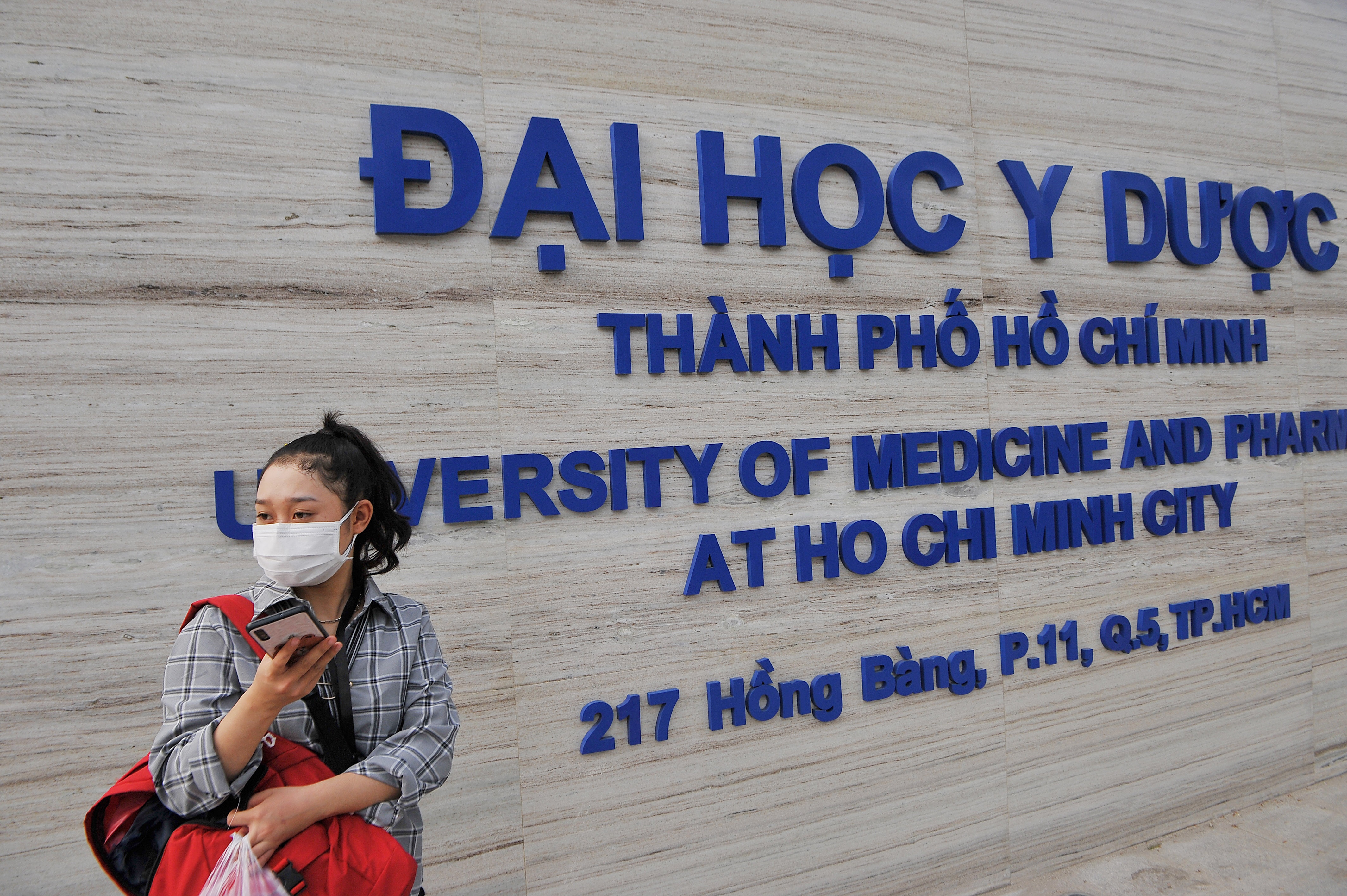 Sinh viên Đại học Y Dược TP.HCM trở lại trường học,  sinh viên học lại sau thời gian nghỉ vì Covid-19 ảnh 1 Sinh vien Dai hoc Y Duoc TP.HCM tro lai truong hoc,  sinh vien hoc lai sau thoi gian nghi vi Covid-19 anh 1