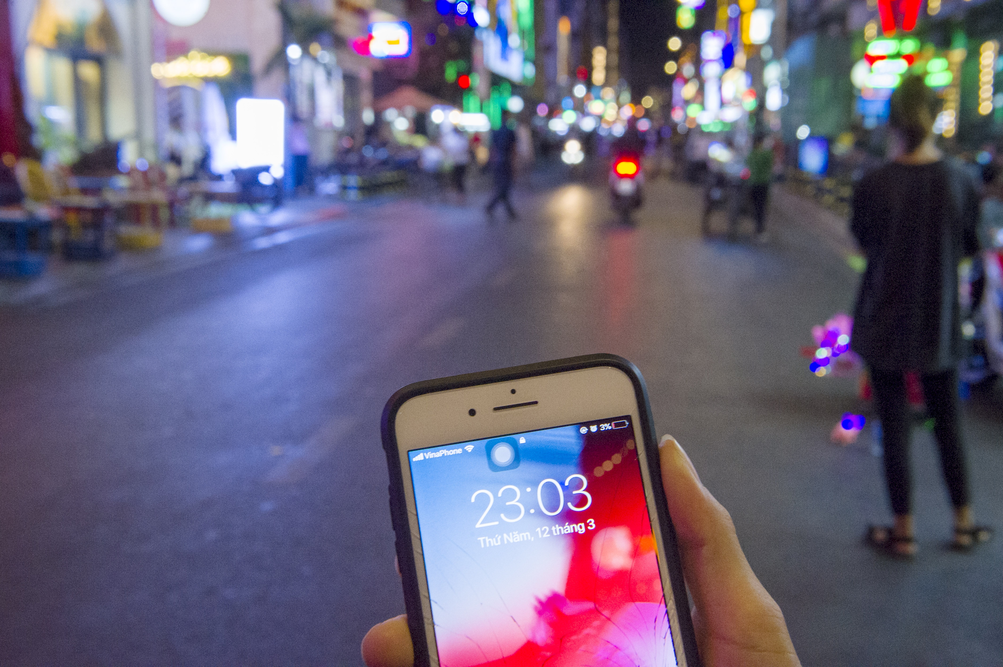 Pho Tay TP.HCM vang ve vi Covid-19 anh 2