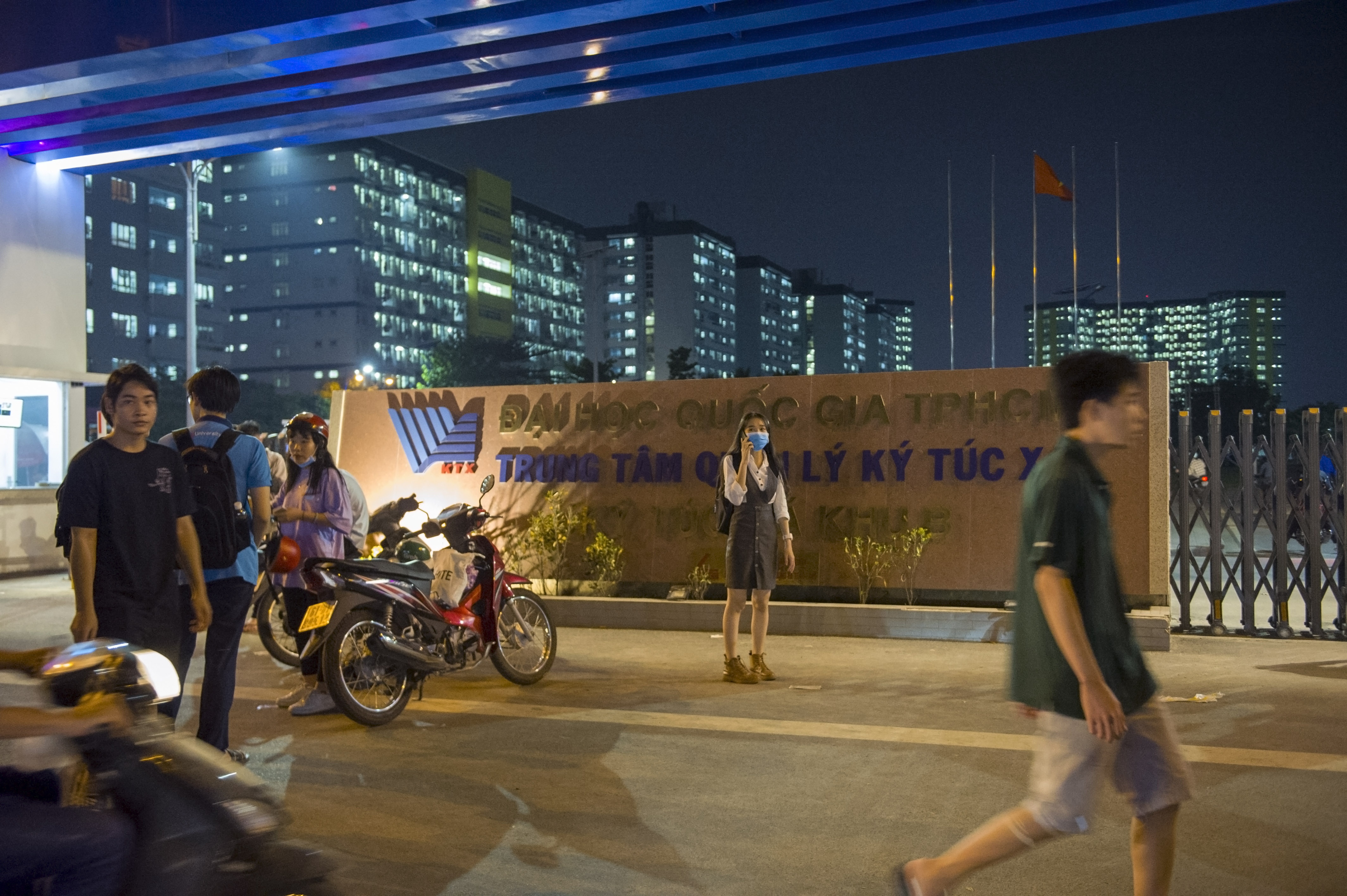 Ky tuc xa DH Quoc gia TP.HCM thanh benh vien da chien,  ky tuc xa thanh benh vien da chien o TP.HCM anh 10