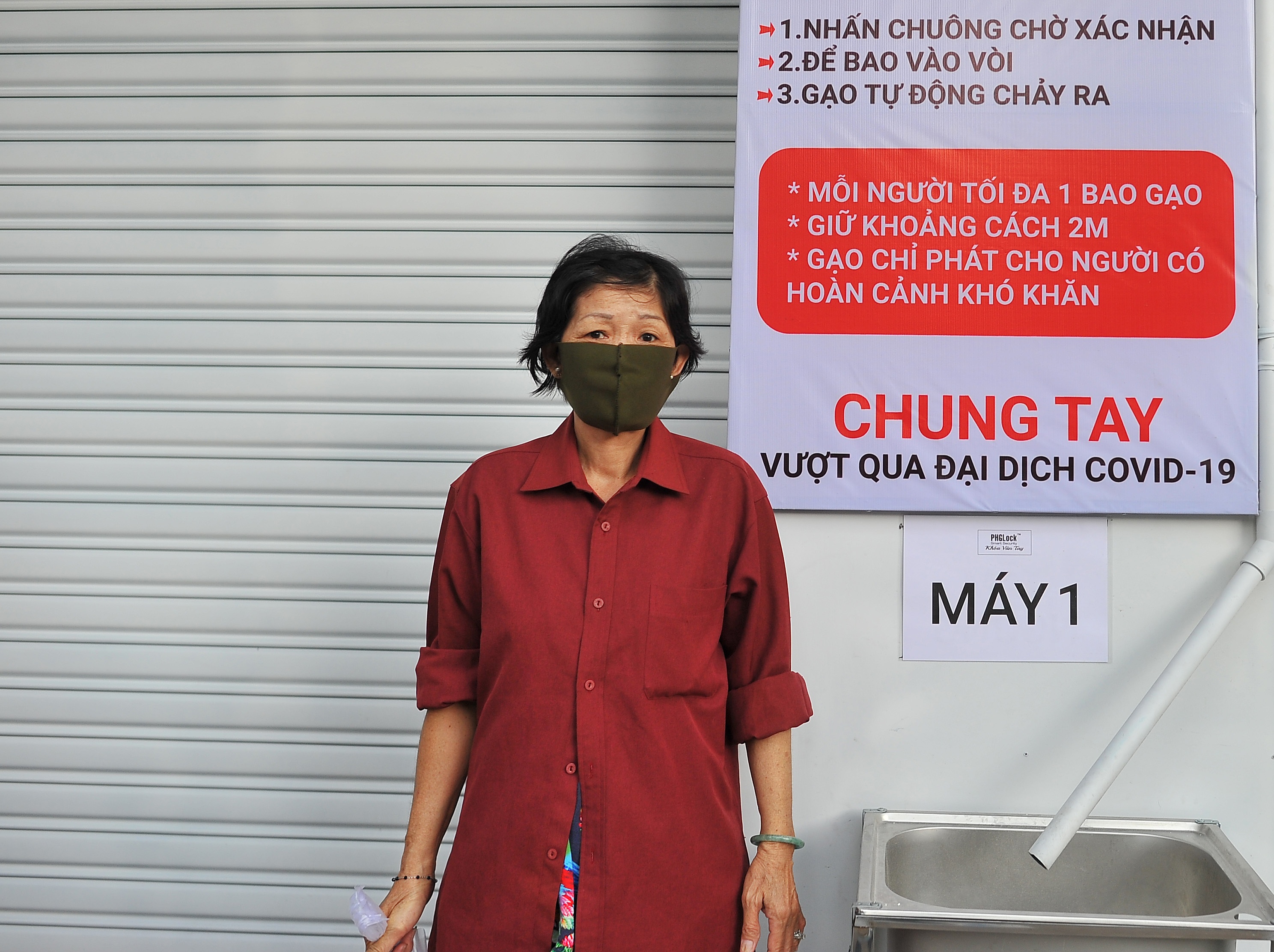 May ATM gao giup nguoi ngheo anh 1