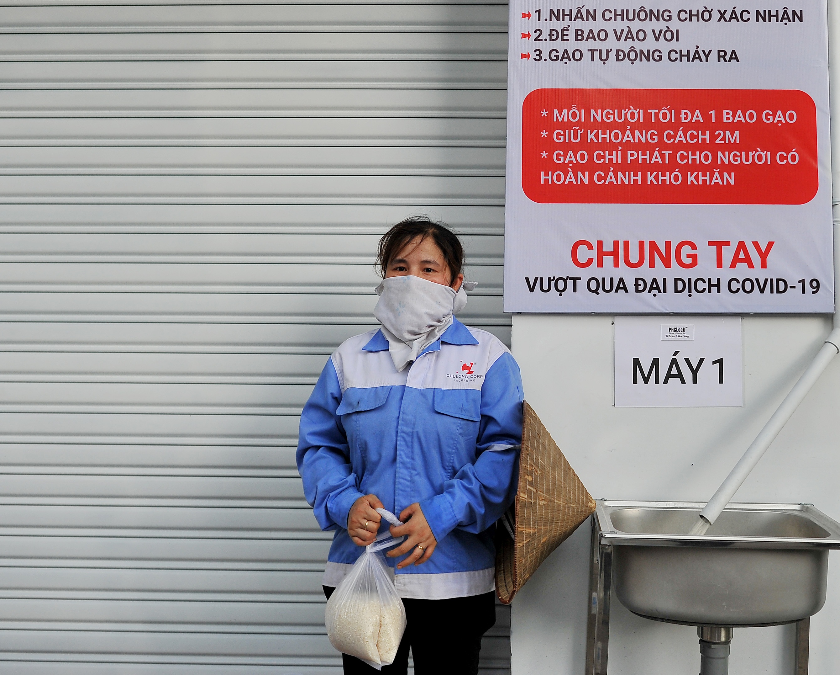 May ATM gao giup nguoi ngheo anh 3