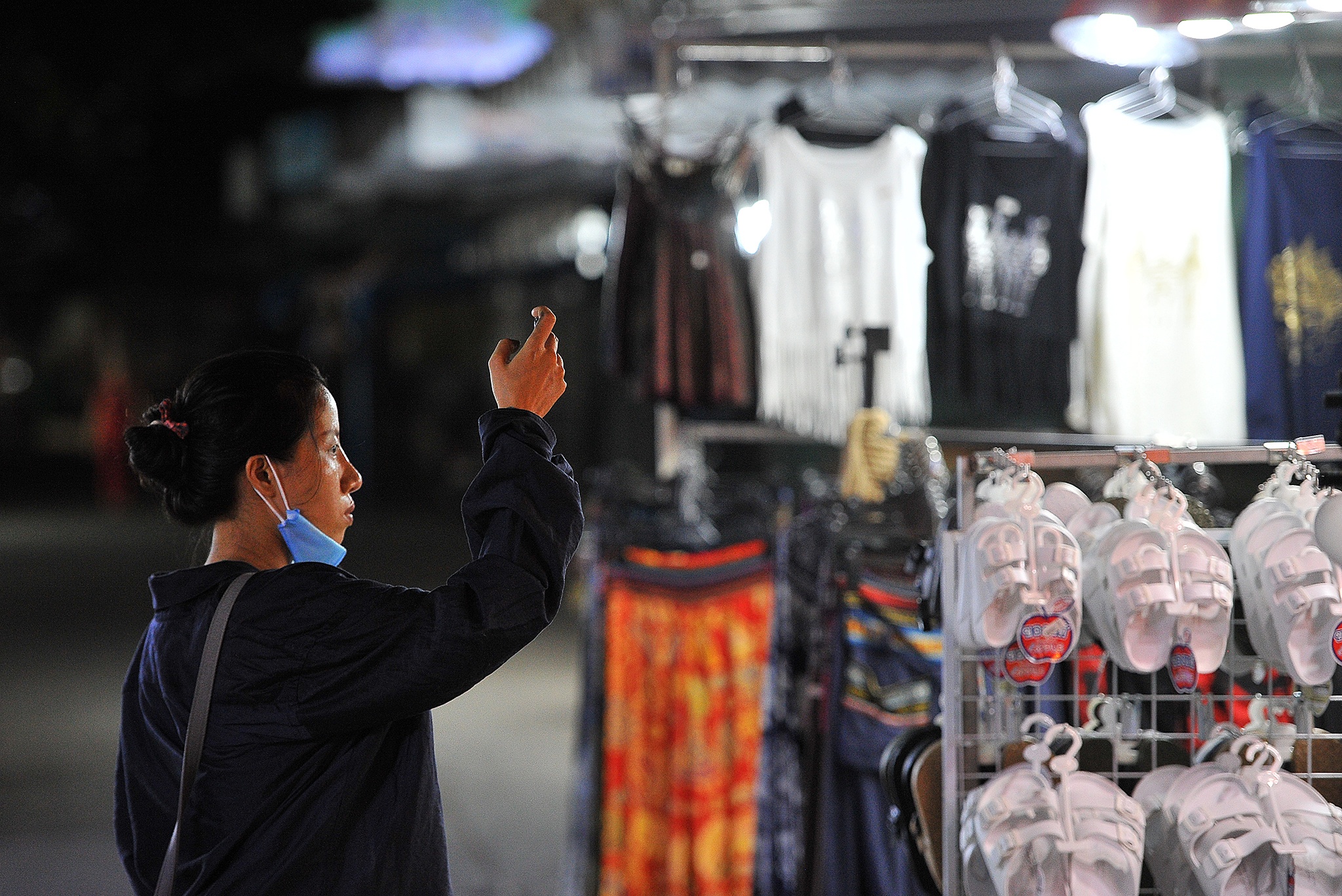 Cho dem Phu Quoc hoat dong tro lai anh 3