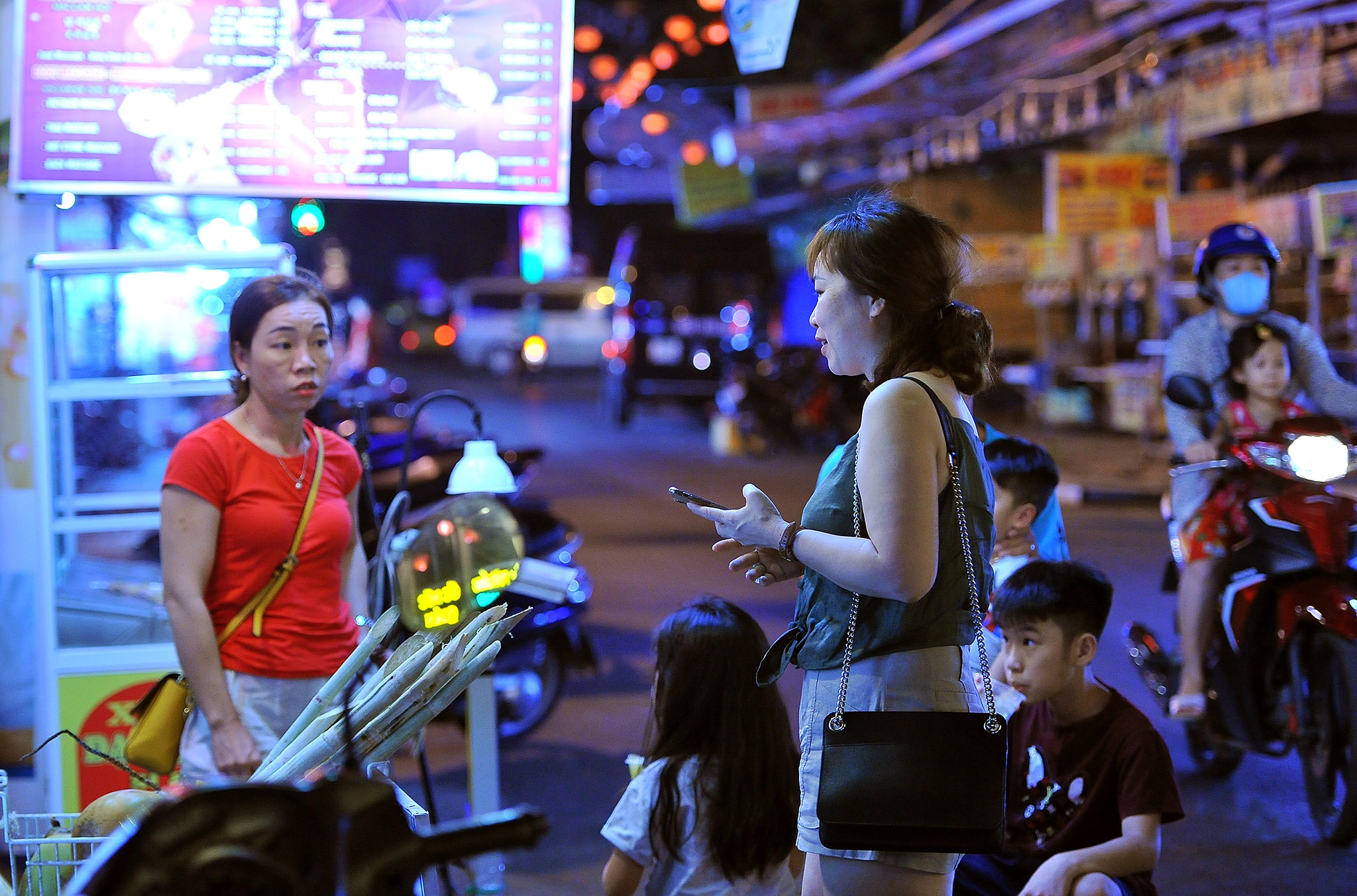 Cho dem Phu Quoc hoat dong tro lai anh 4