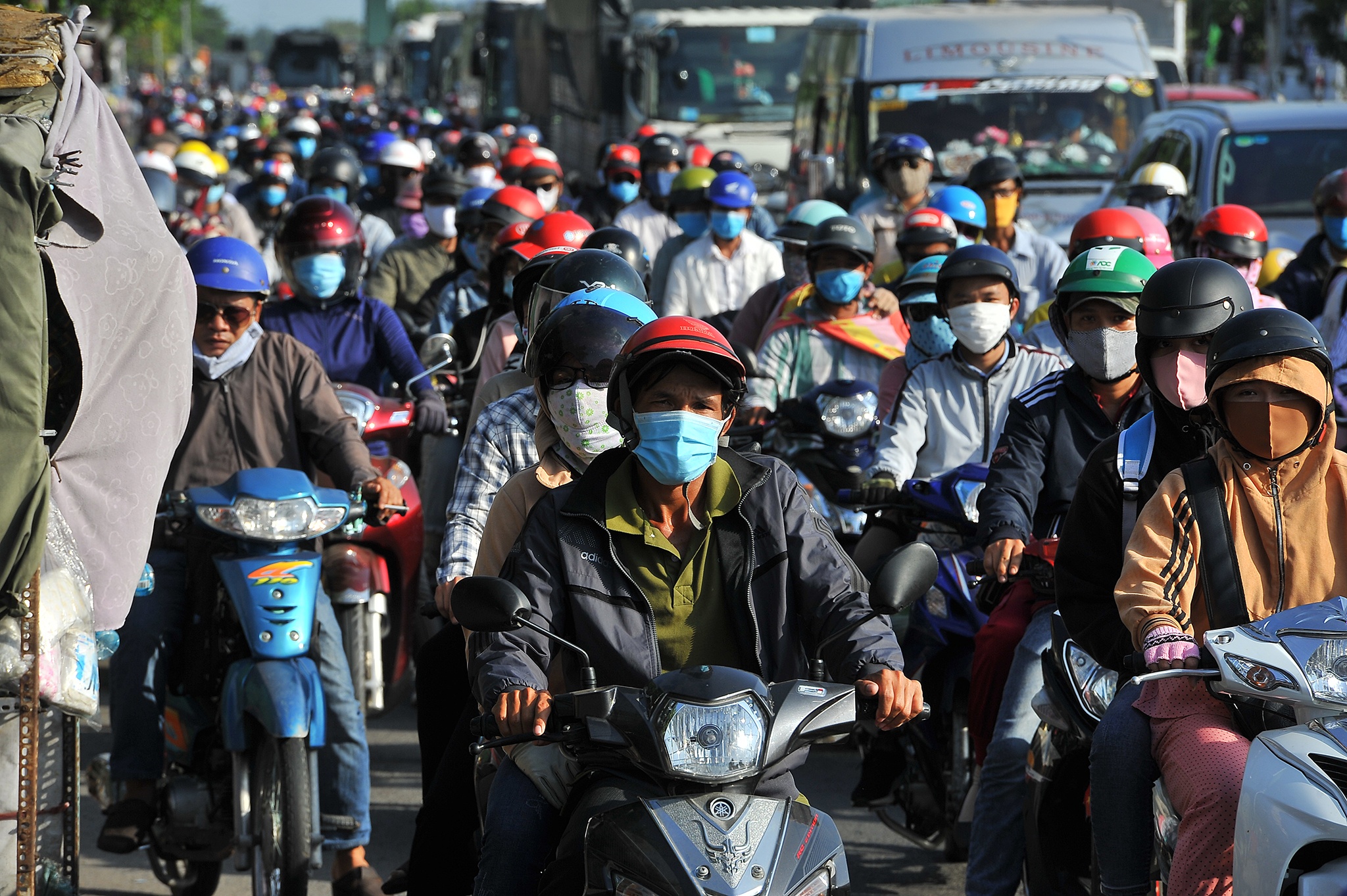 Giao thong mien Tay un tac anh 3