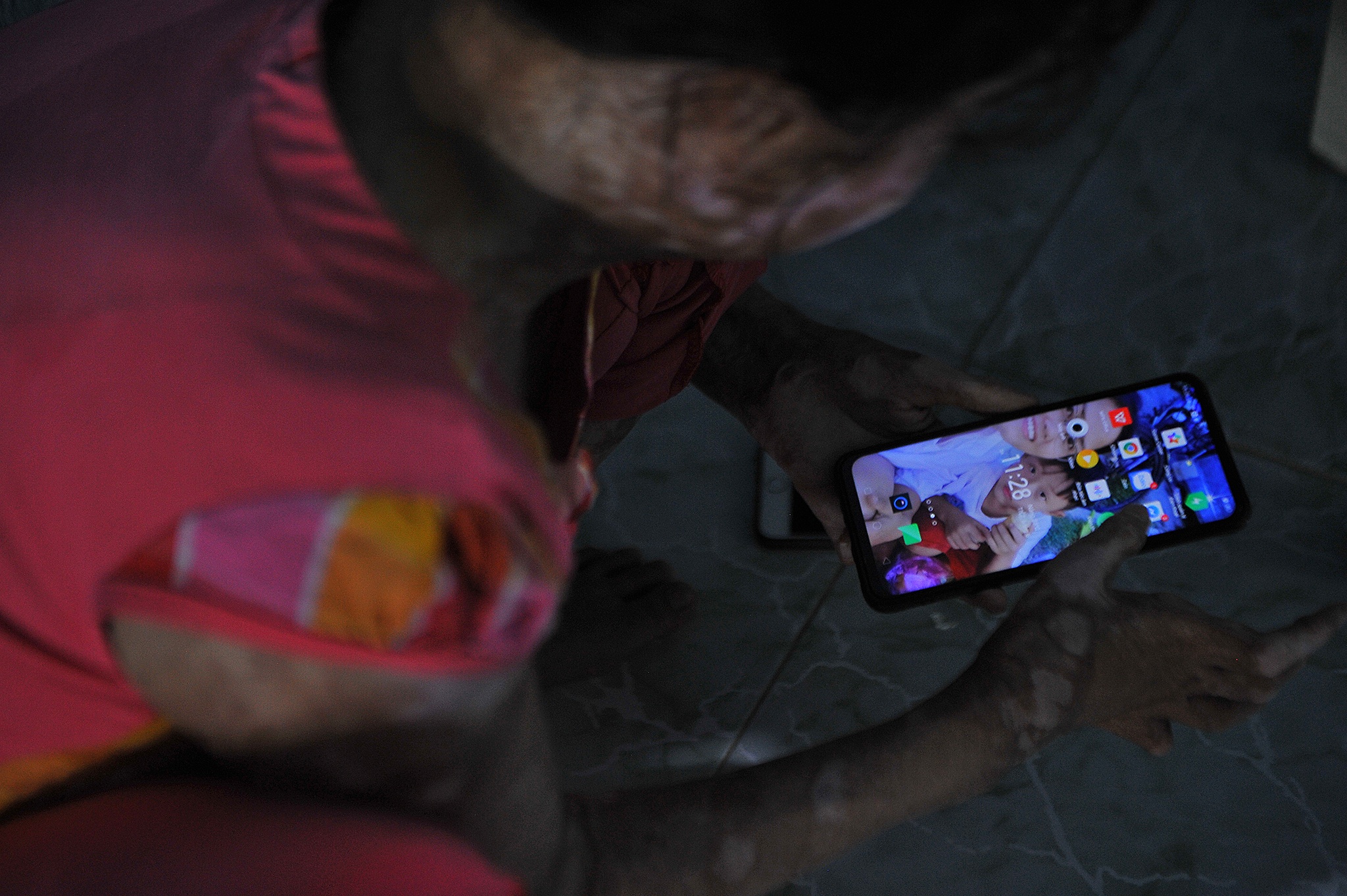 vo bi chong tuoi xang dot anh 15