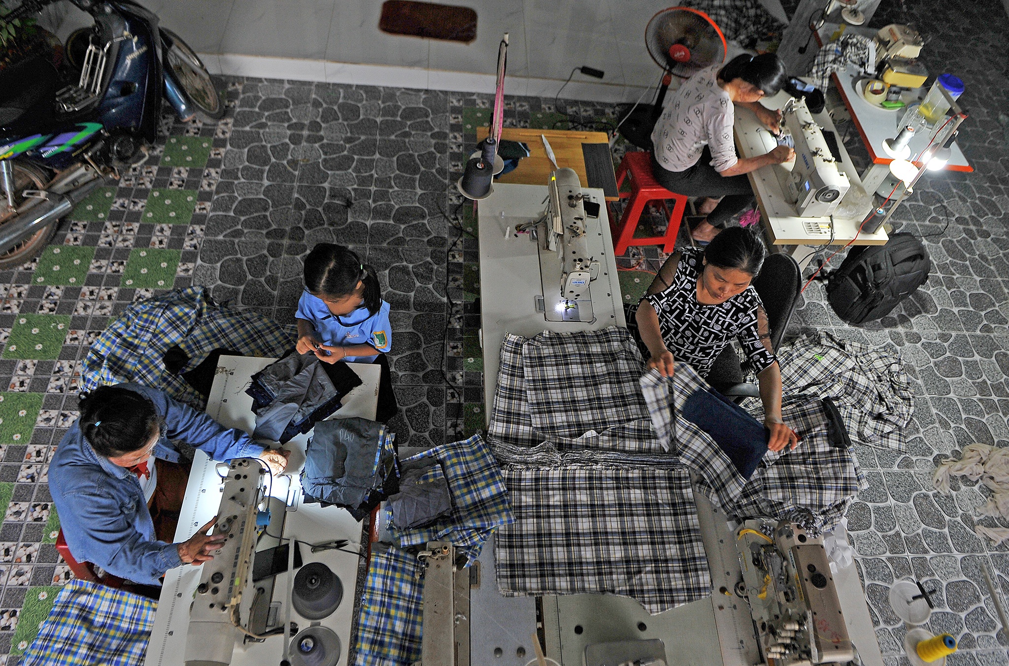 vo bi chong tuoi xang dot anh 35