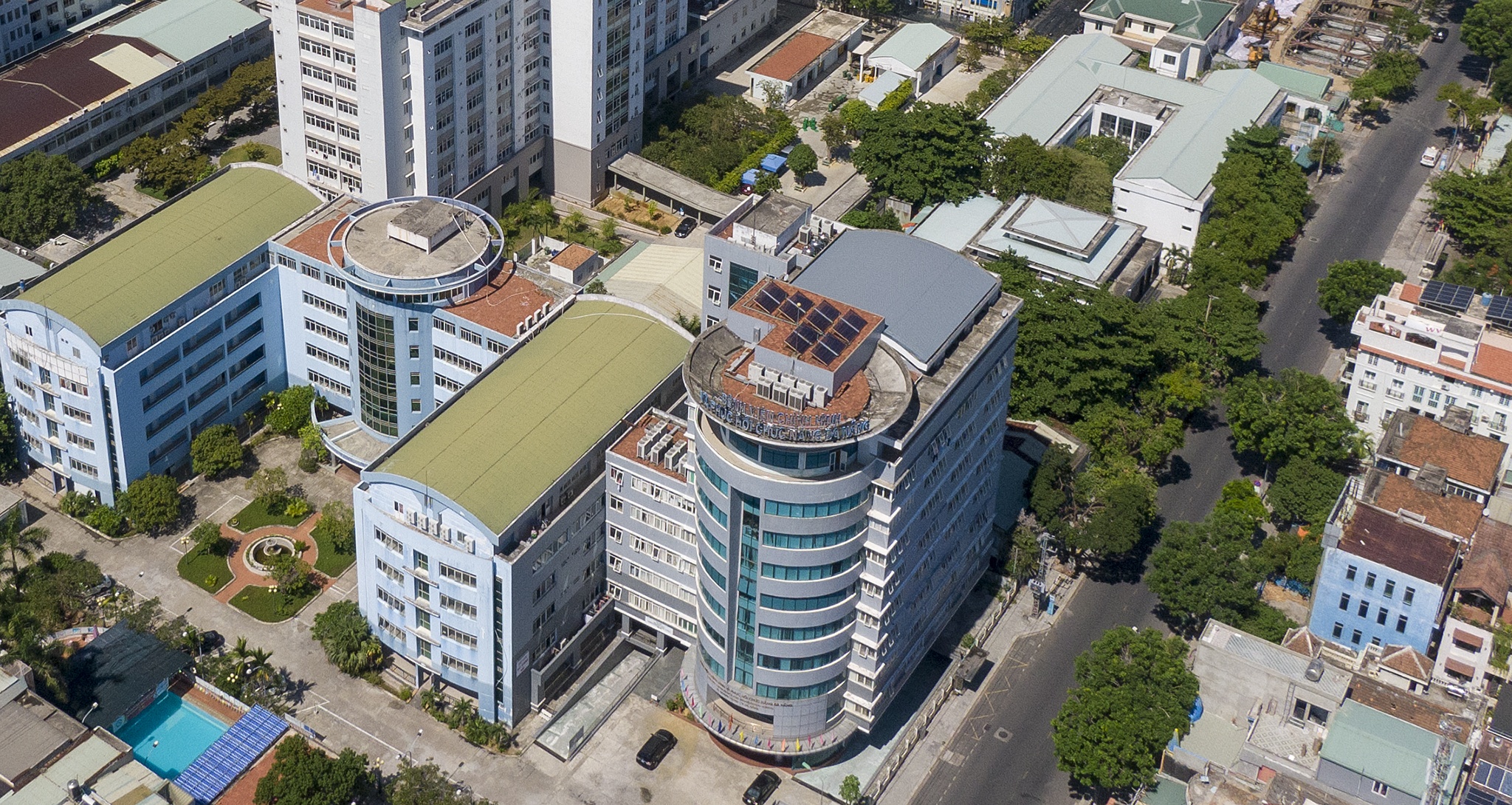 phong toa 3 benh vien co 12 ca mac Covid-19 anh 12