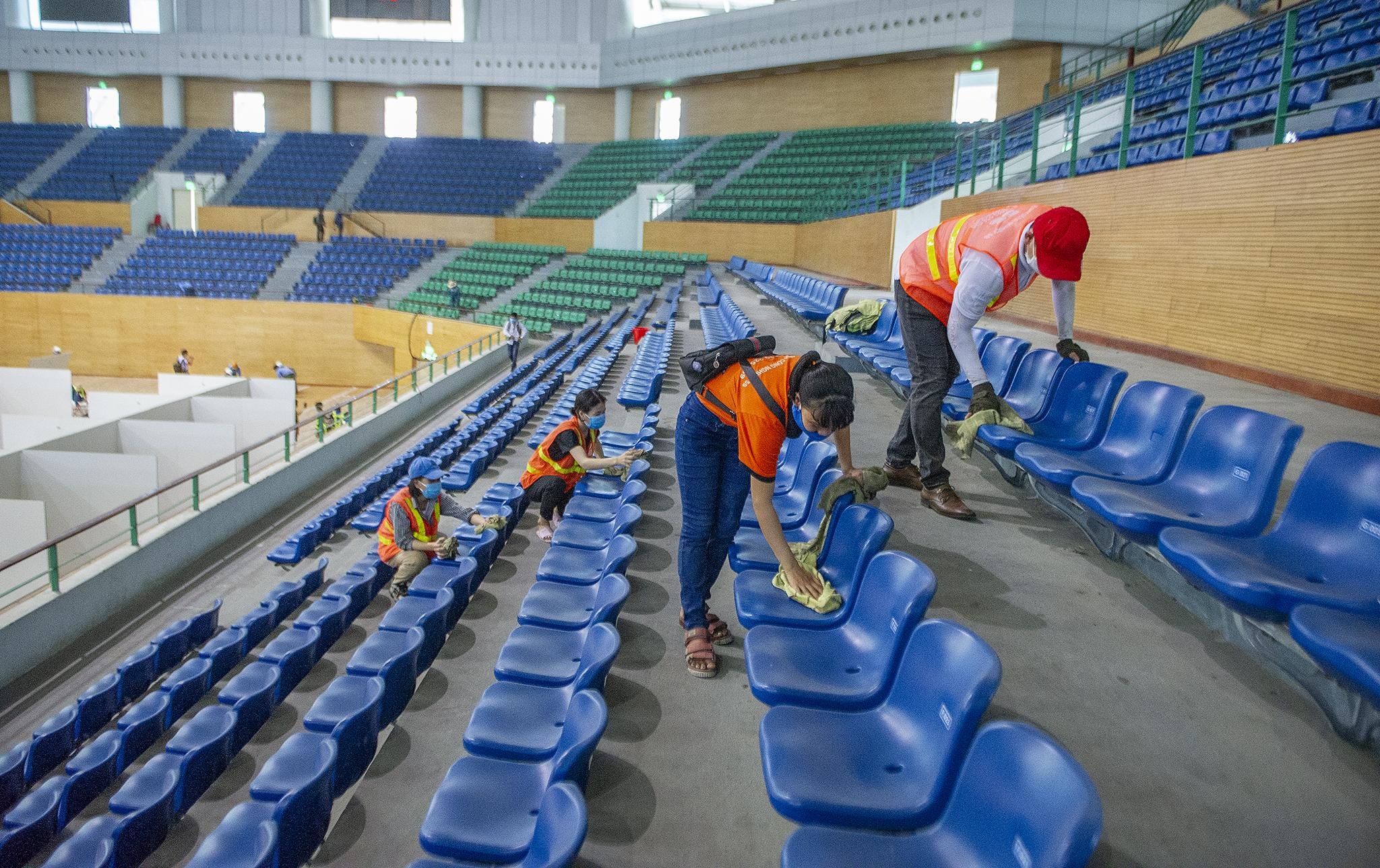 Thi cong benh vien da chien Da Nang anh 13