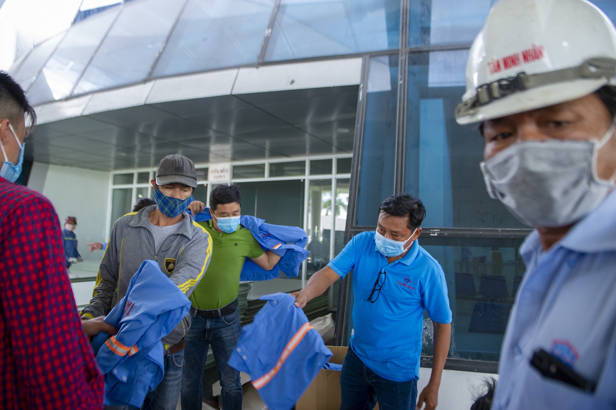 Thi cong benh vien da chien Da Nang anh 4