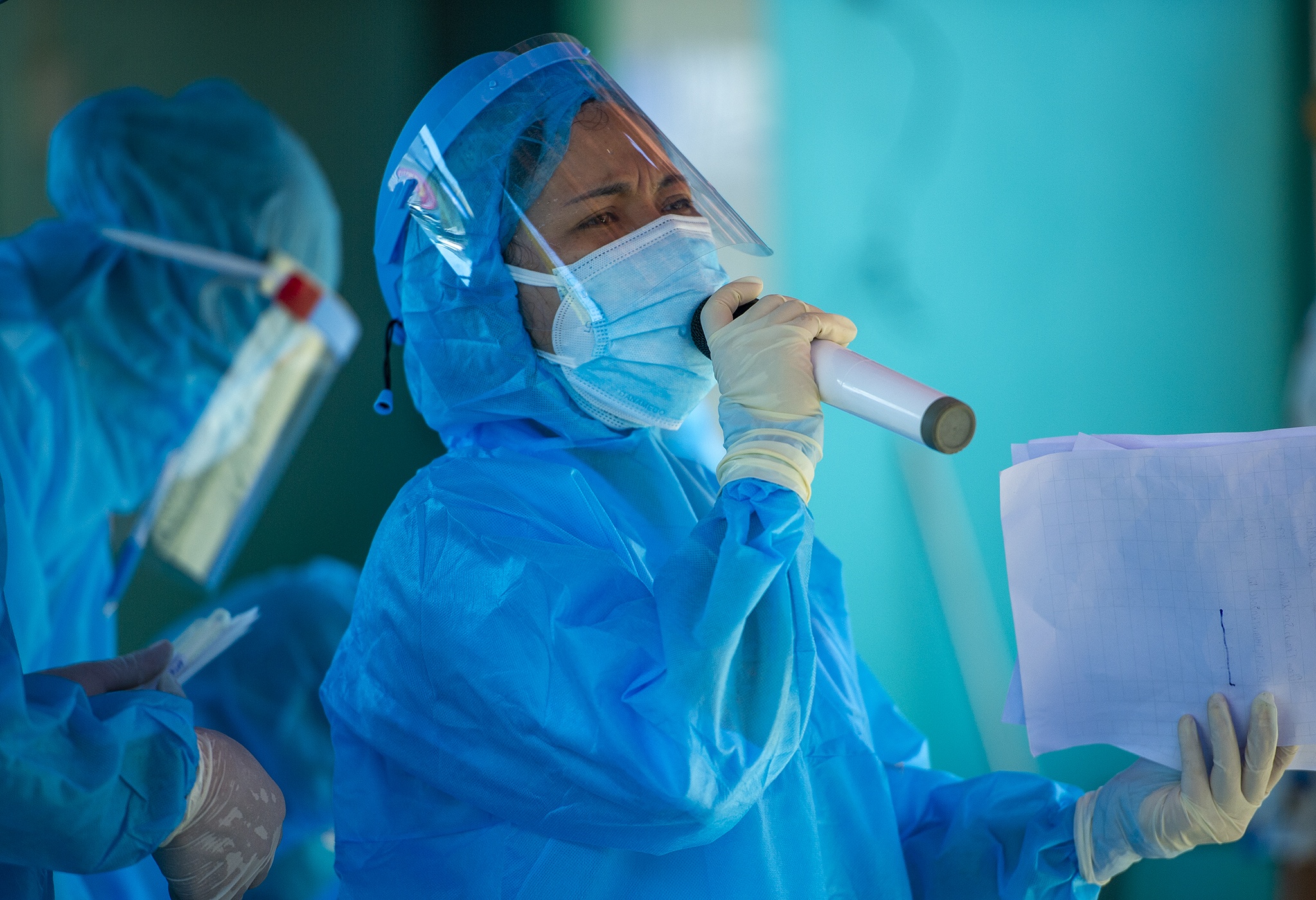 Xet nghiem Covid-19 trong cong dong anh 4