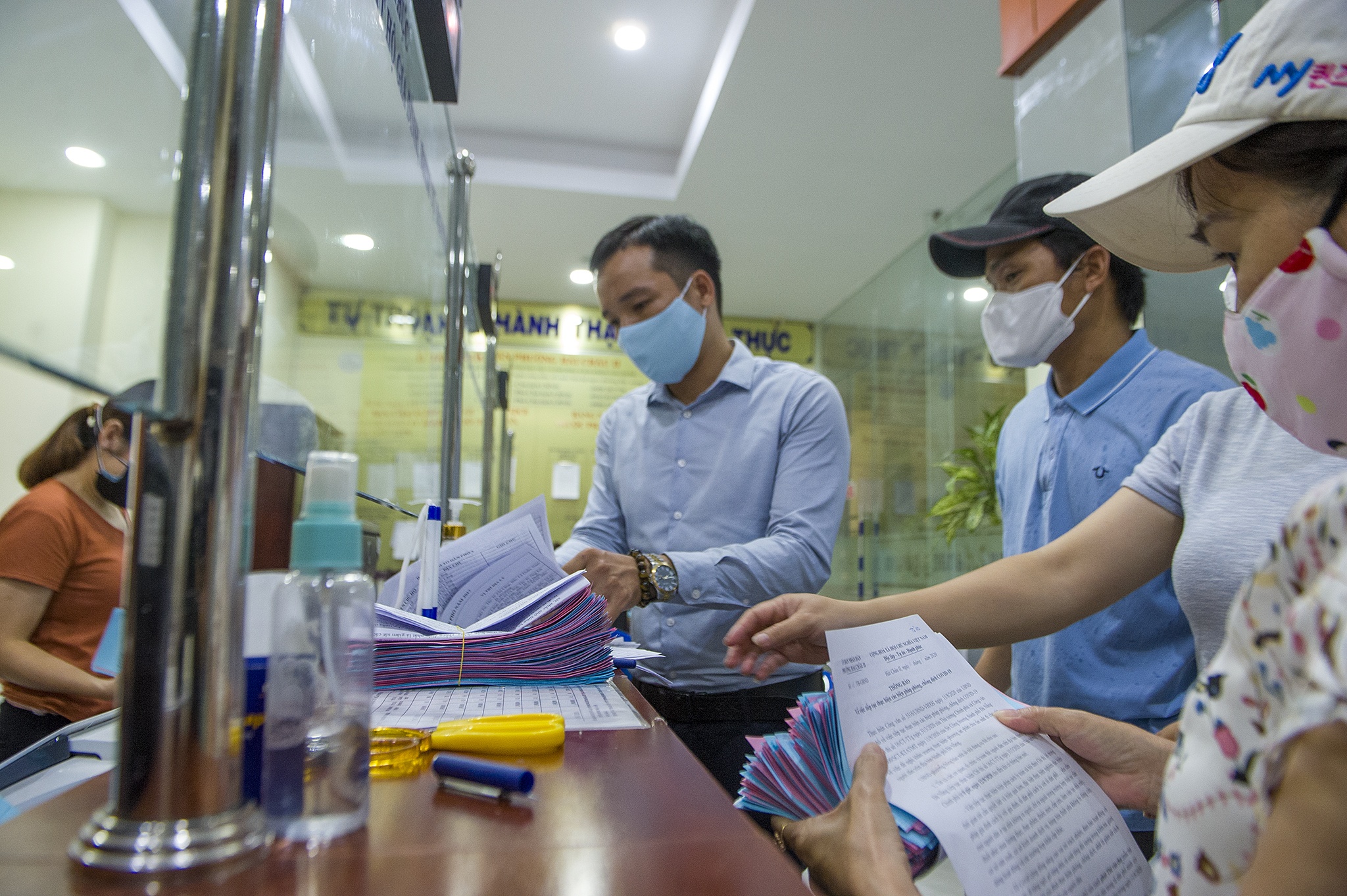 Da Nang phat hanh the di cho anh 5