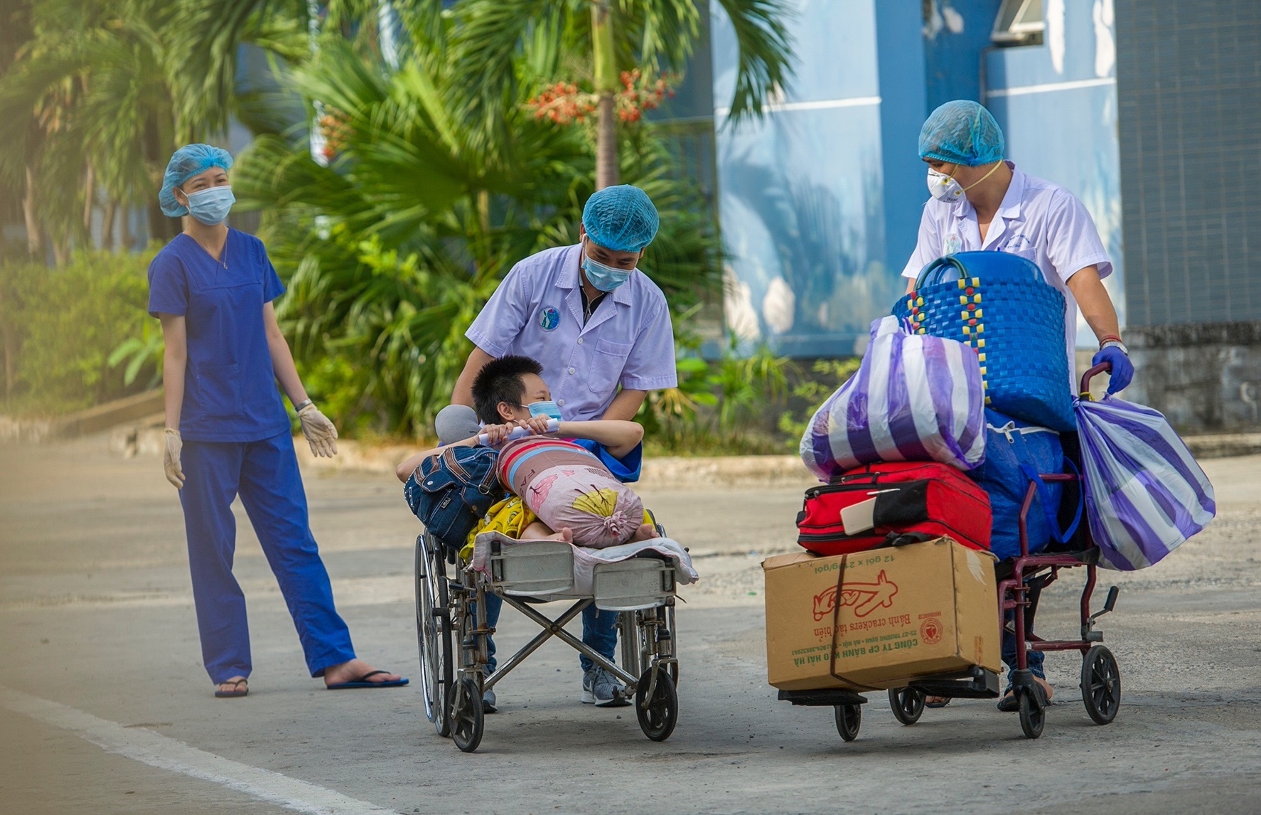 Chuyen xe 0 dong anh 1