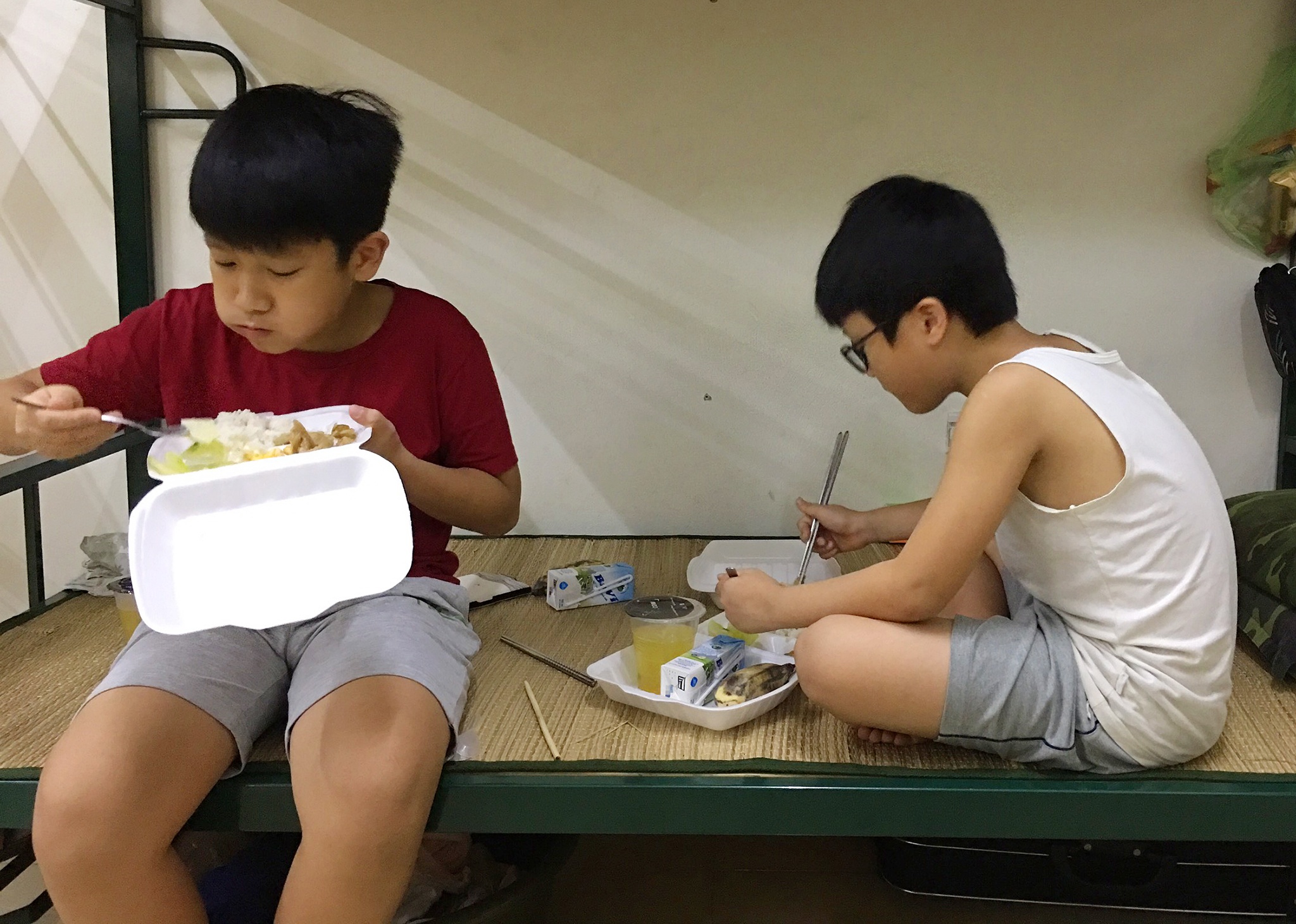 Du khach Ha Noi roi TP Da Nang anh 20