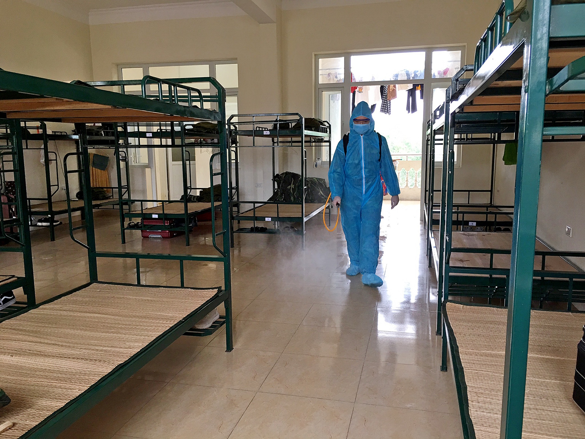 Du khach Ha Noi roi TP Da Nang anh 21