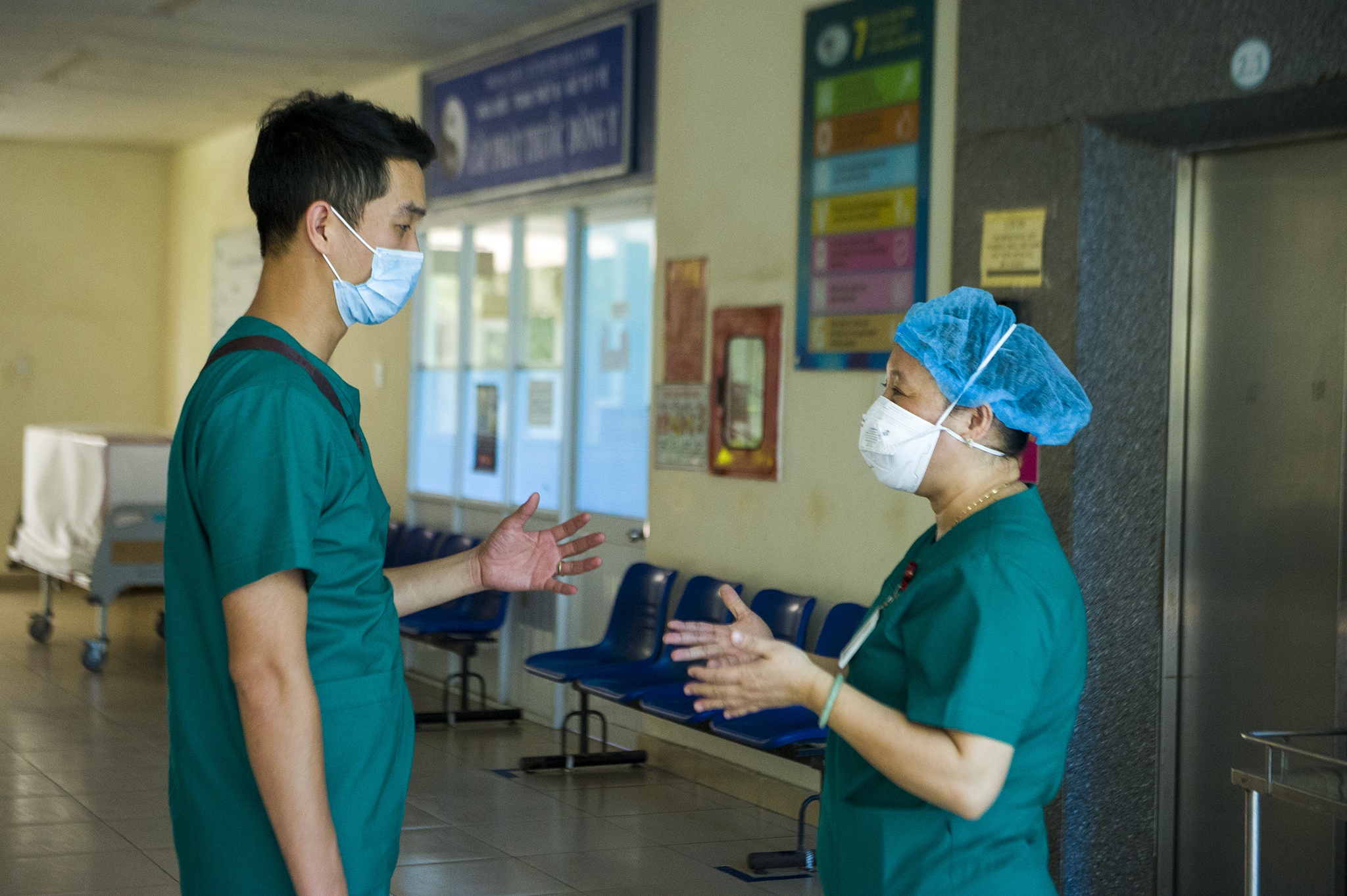 Nữ điều dưỡng chăm sóc bệnh nhân Covid-19 ảnh 4 Nu dieu duong cham soc benh nhan Covid-19 anh 4