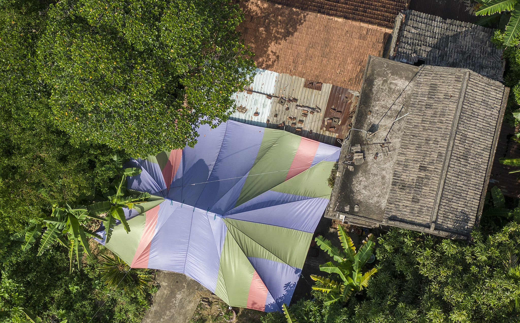 Phong toa thon Thach Bo anh 6