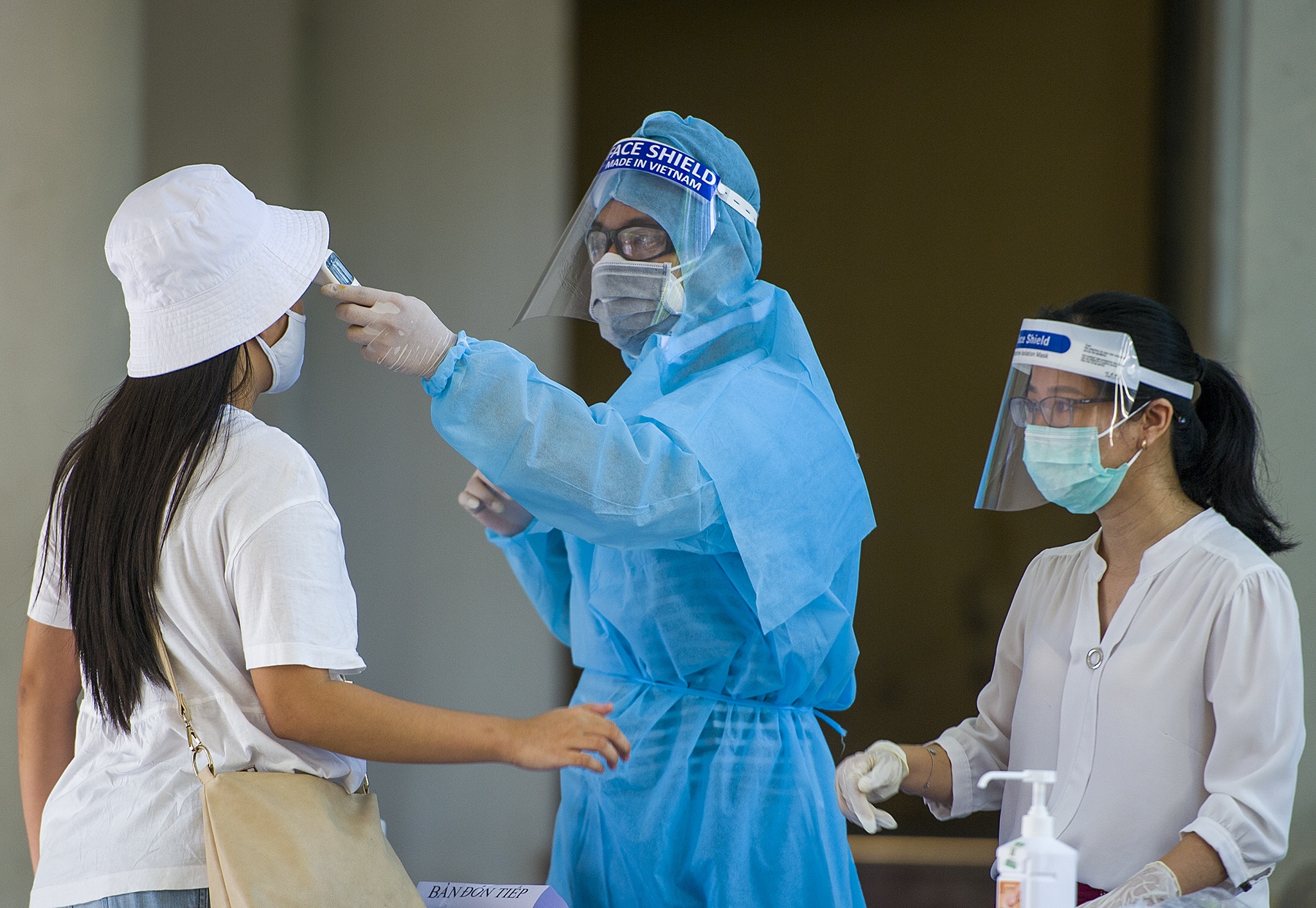 Hoc sinh Da Nang xet nghiem Covid-19 anh 3