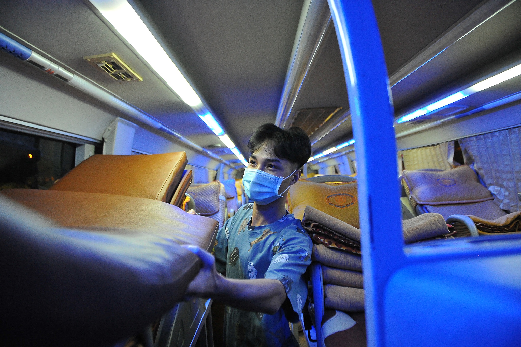 Xe khach Da Nang hoat dong tro lai anh 6