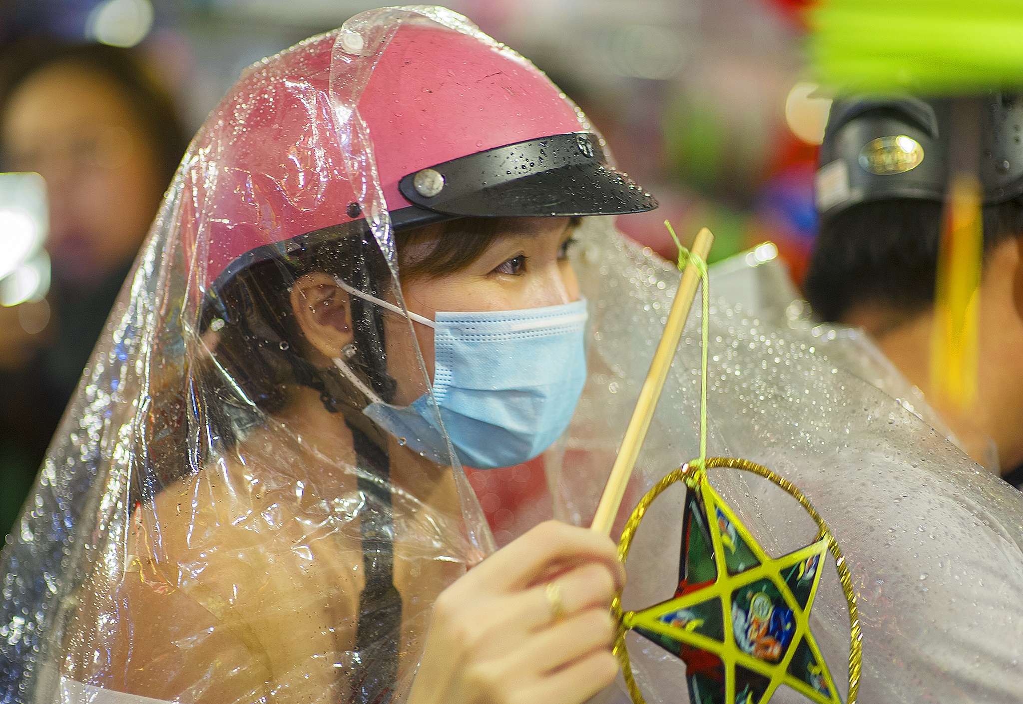 Gioi tre check-in pho long den anh 11