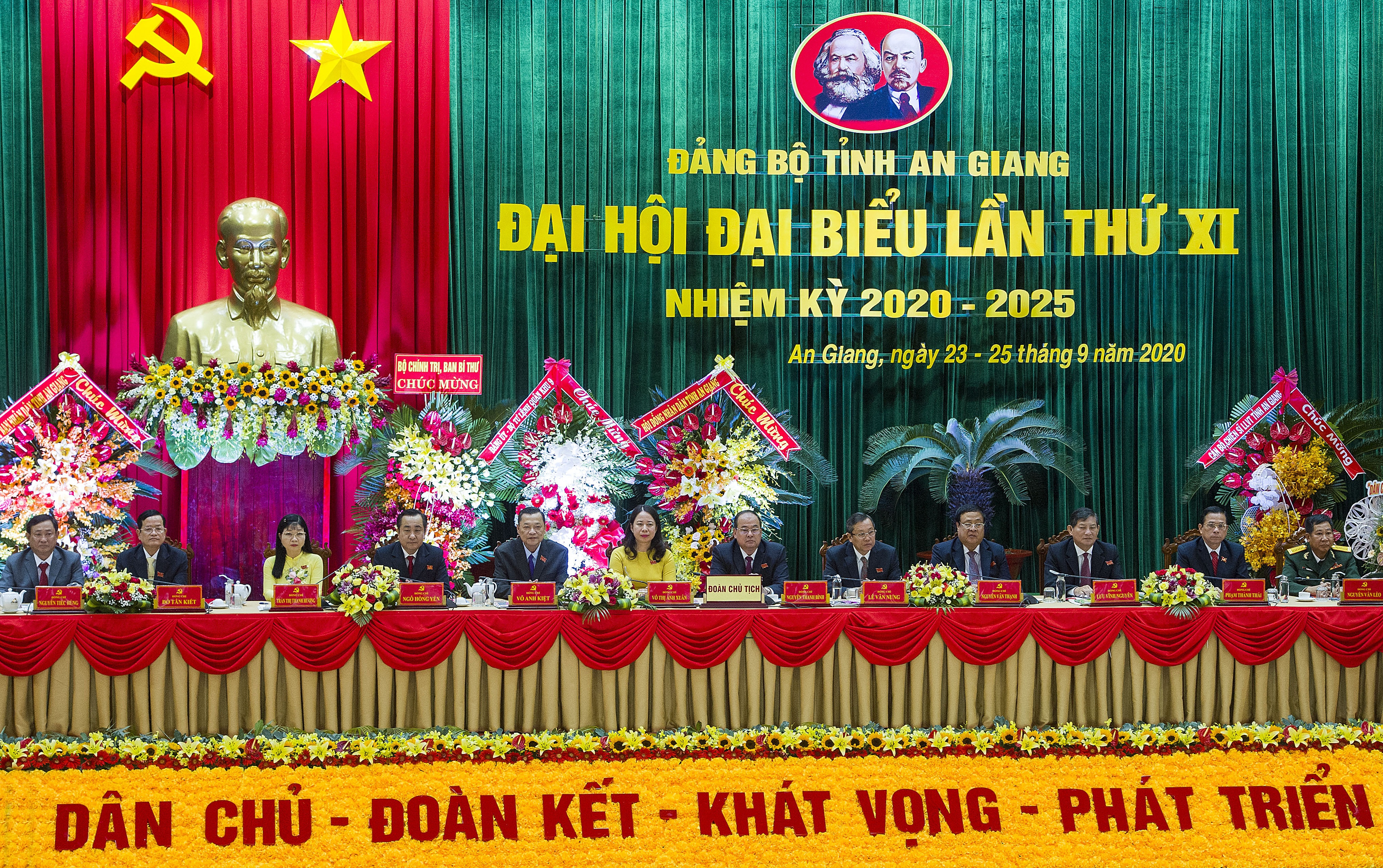 Dai hoi Dang bo An Giang anh 7