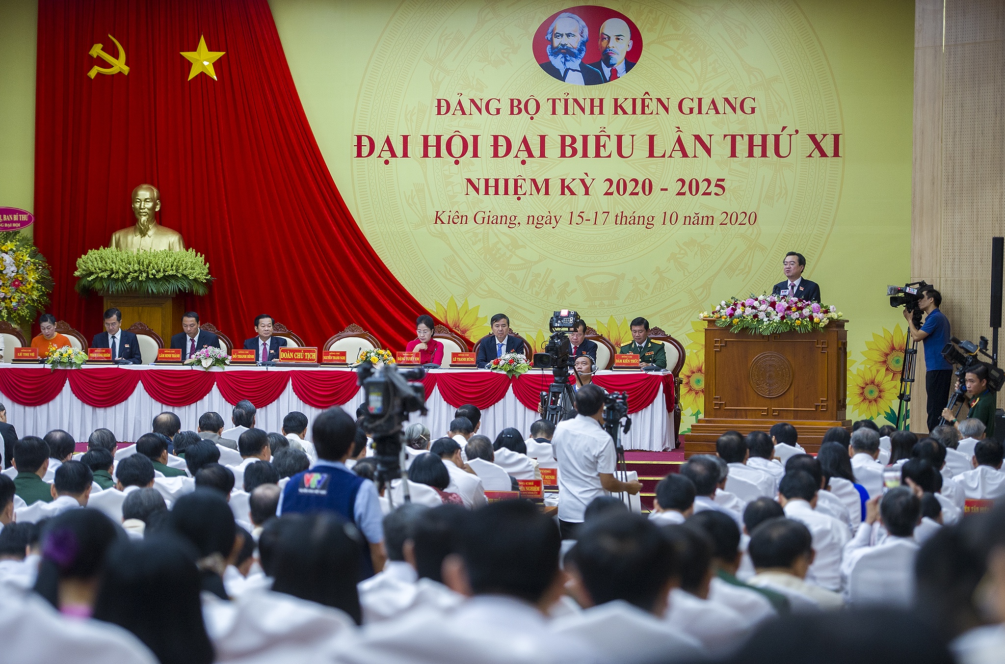 Khai mac Dai hoi Dang bo tinh Kien Giang anh 9